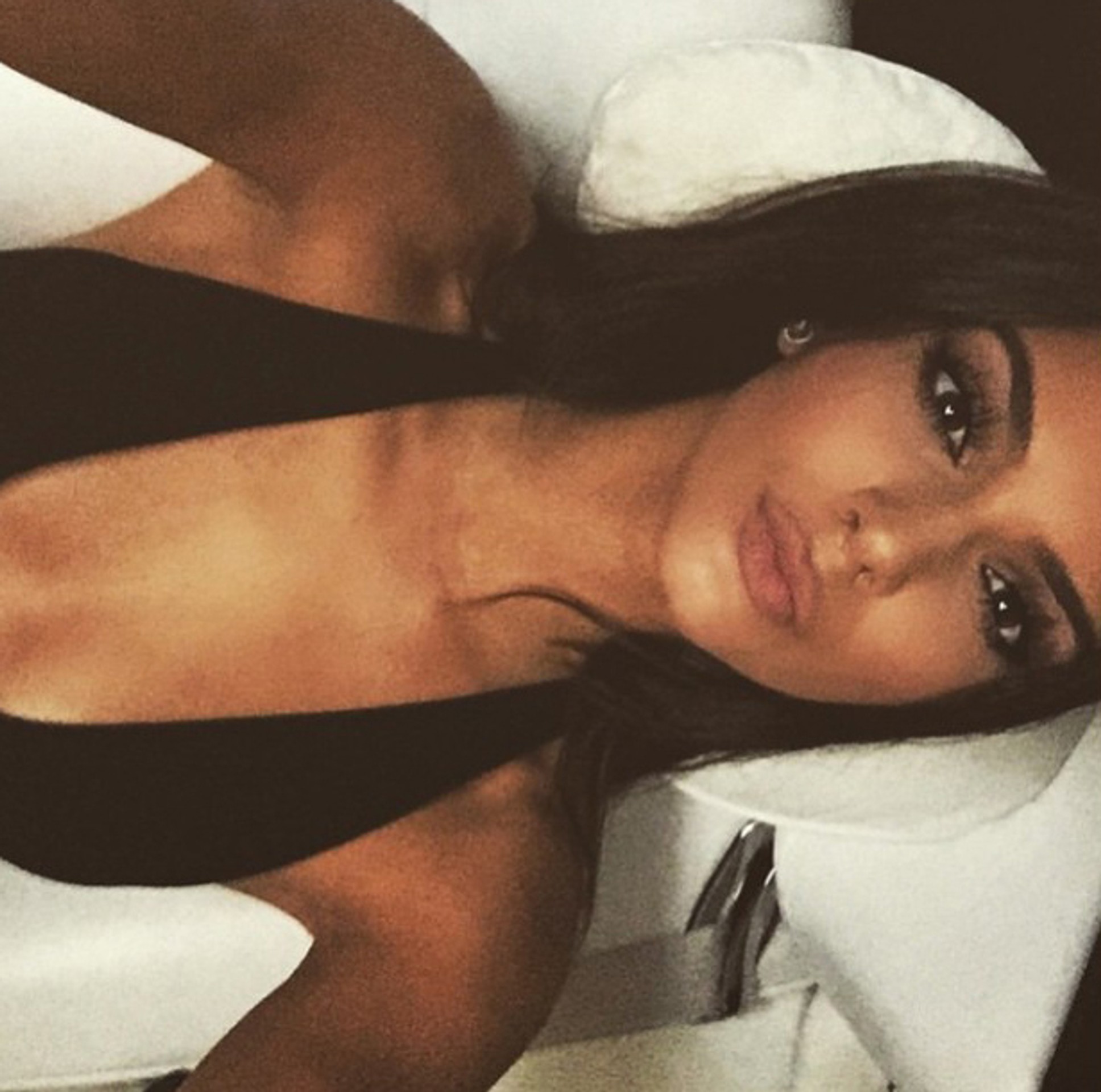 Selfie Kendall Jenner ako poďakovanie za 20 miliónov fanúšikov.