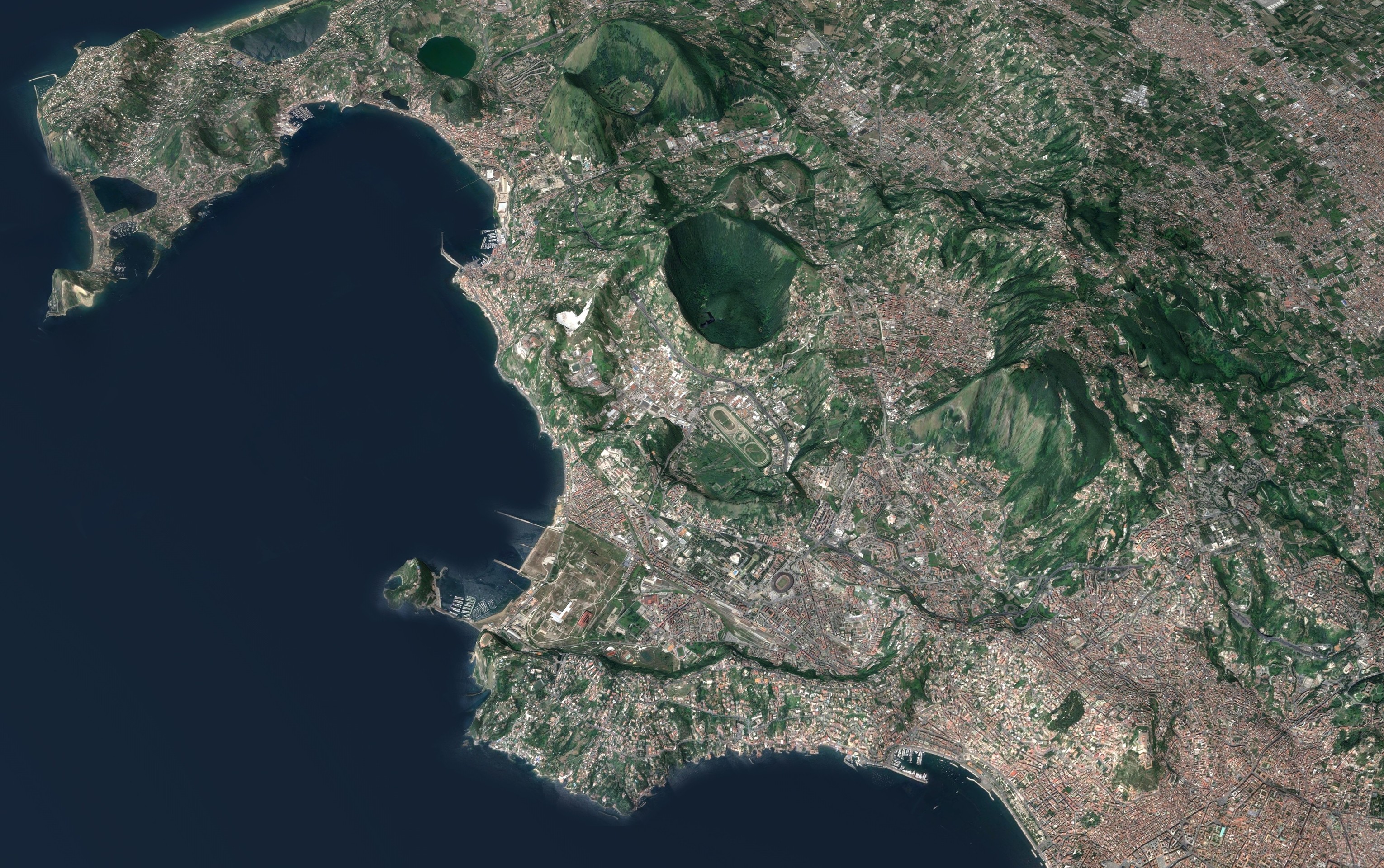 Oblasť, v ktorej sa nachádza supervulkán Campi Flegrei.