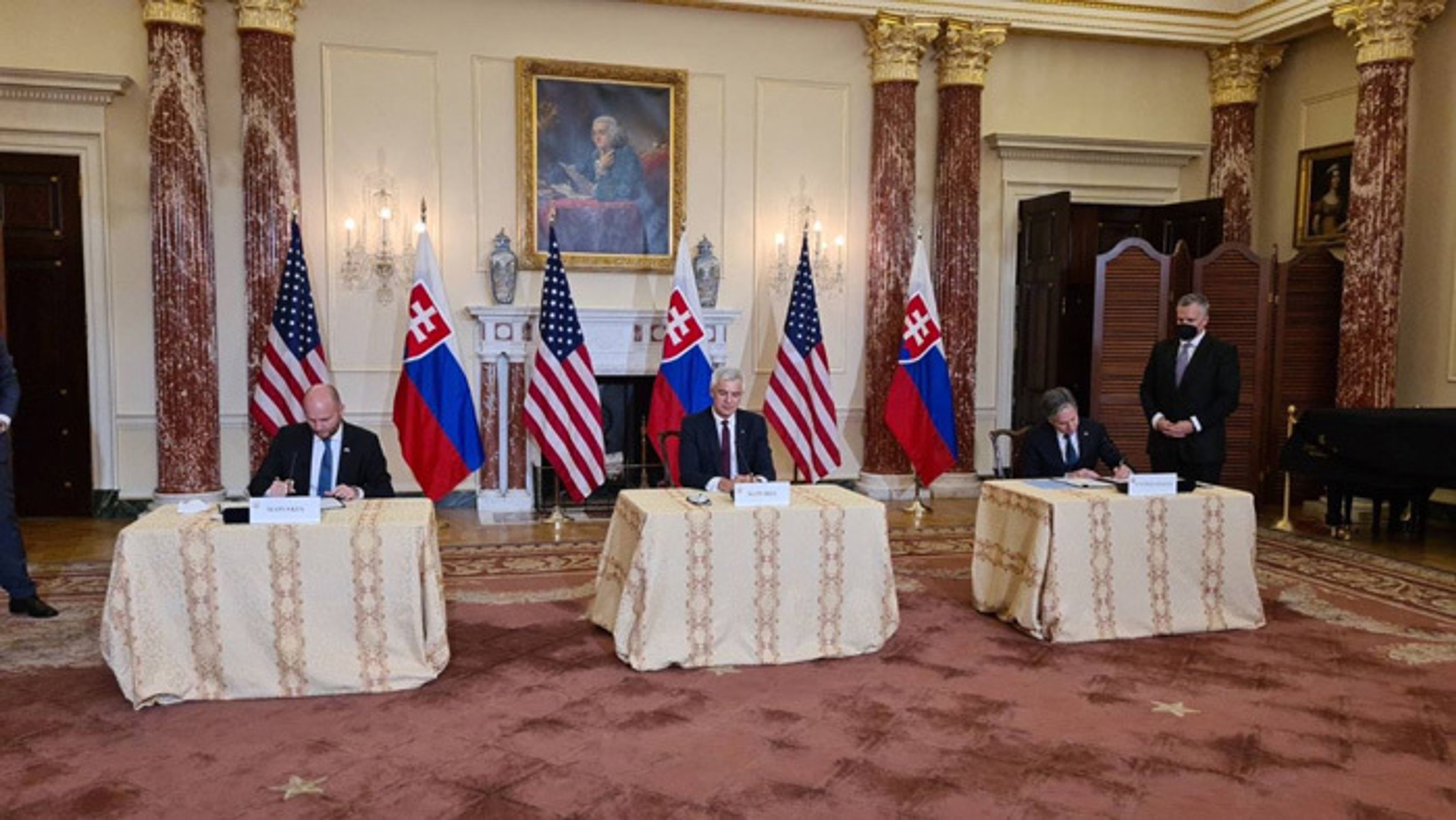 Podpis obrannej dohody s USA.