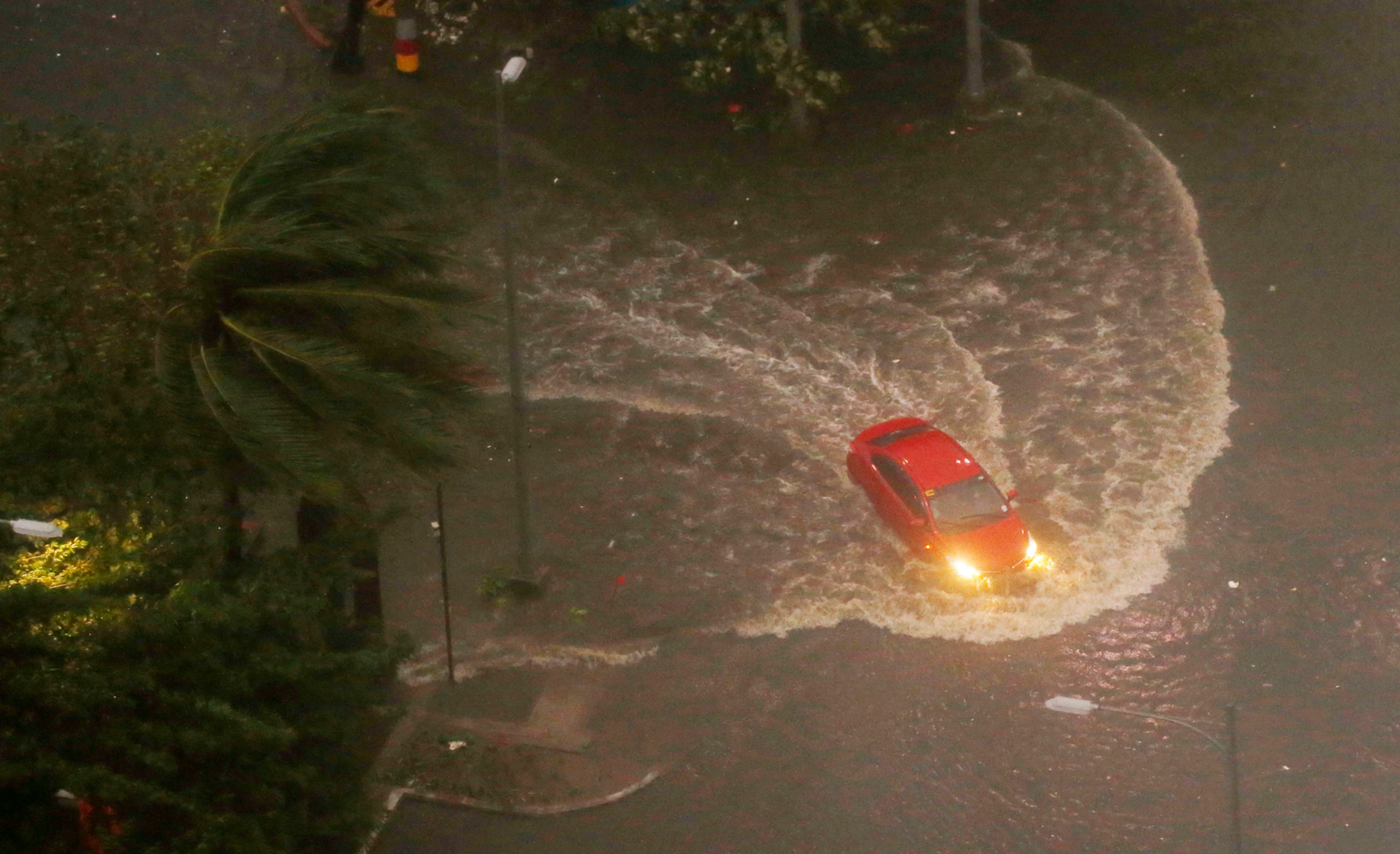 Supertajfún Mangkhut zasiahol Filipíny