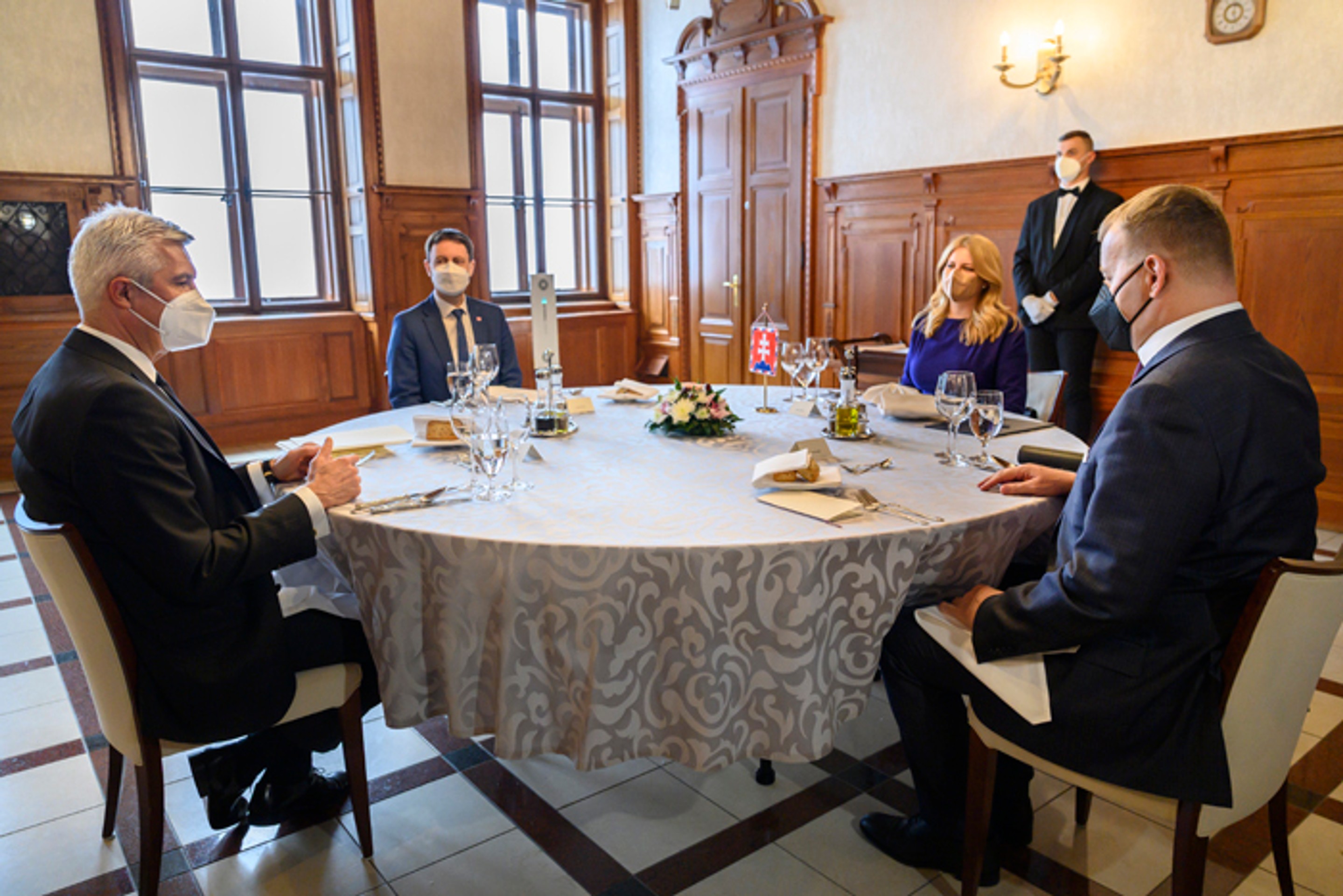 Minister Ivan Korčok na spoločnom obede s najvyššími ústavnými činiteľmi.