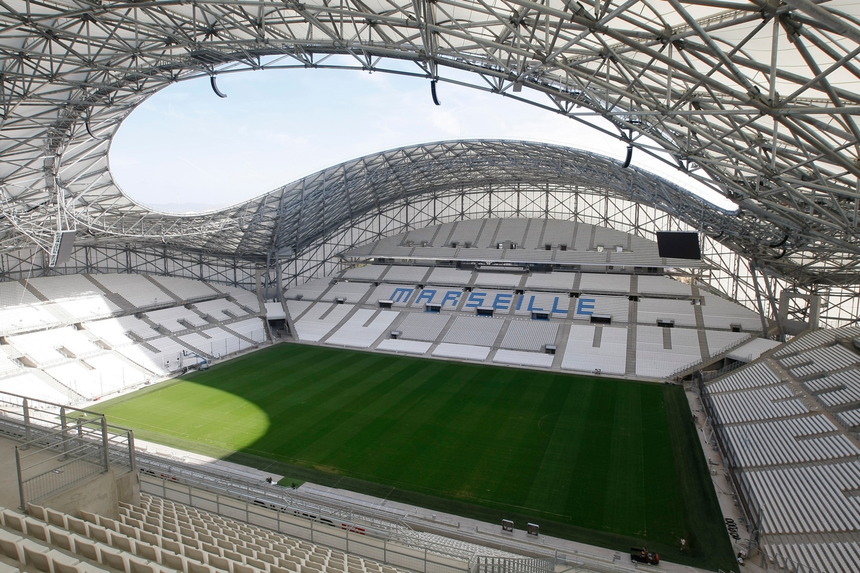 Zrenovovaný štadión Stade Vélodrome vo francúzskom Marseille.