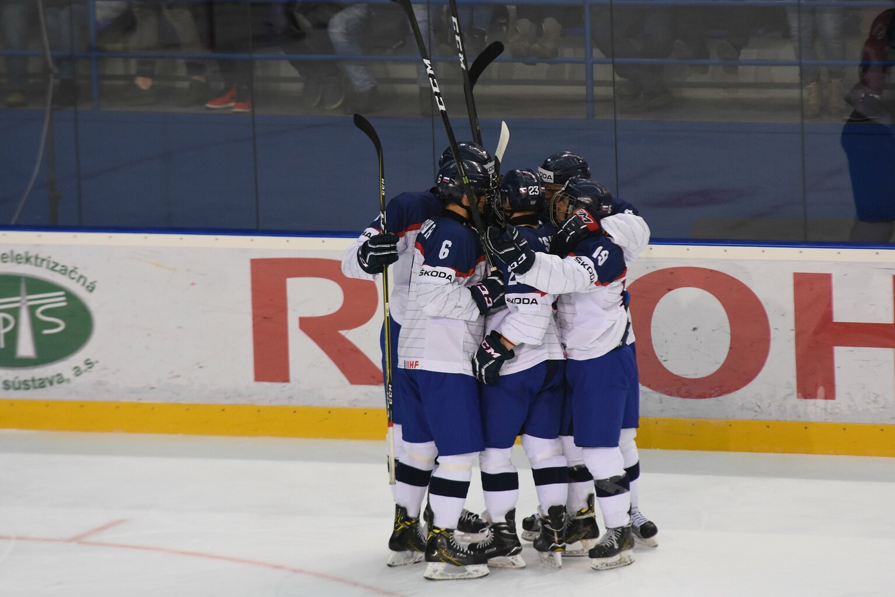 Gólová radosť SR do 18 rokov počas štvrťfinále MS proti Rusku.