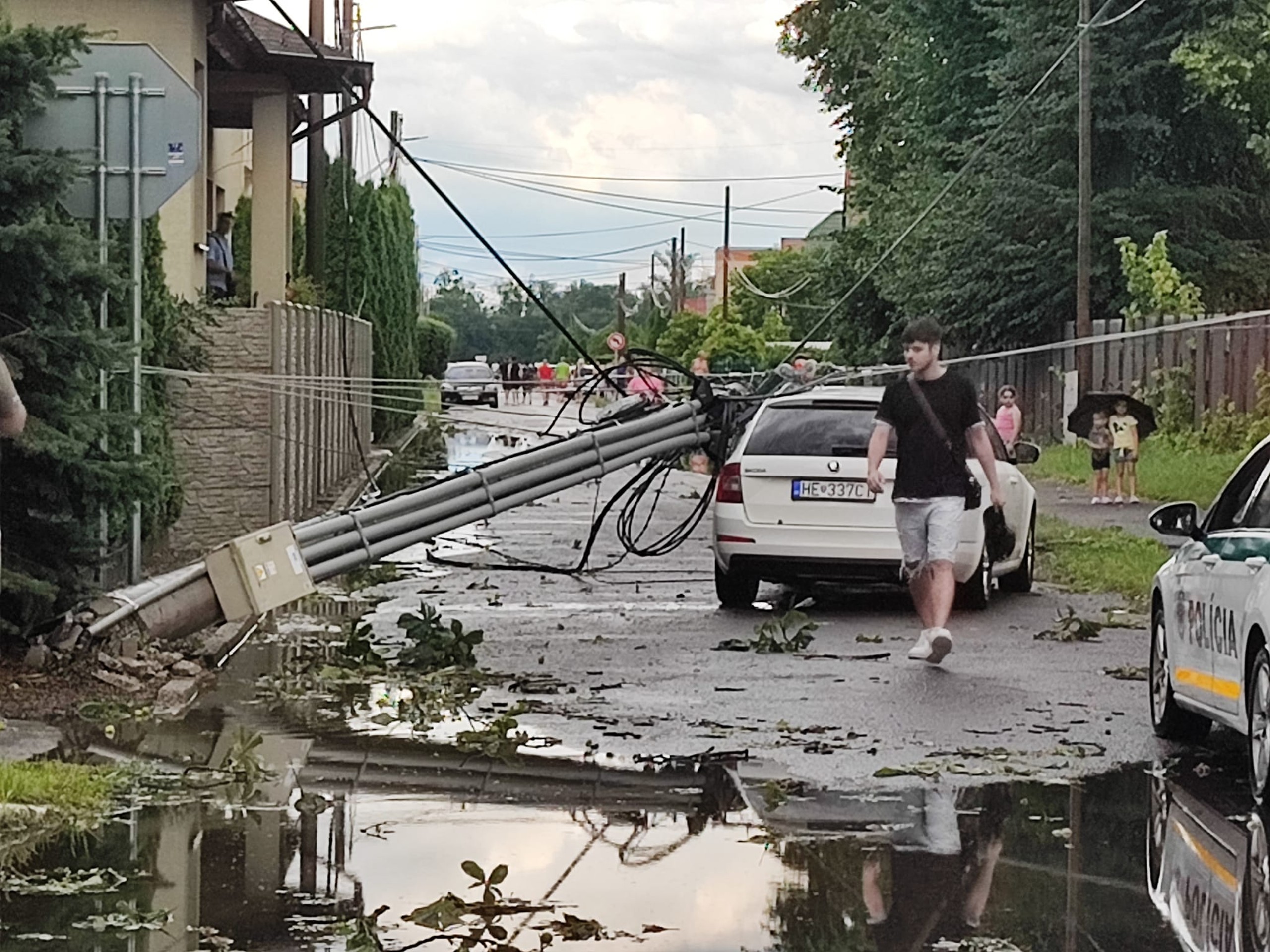 Strážske, následky búrky.