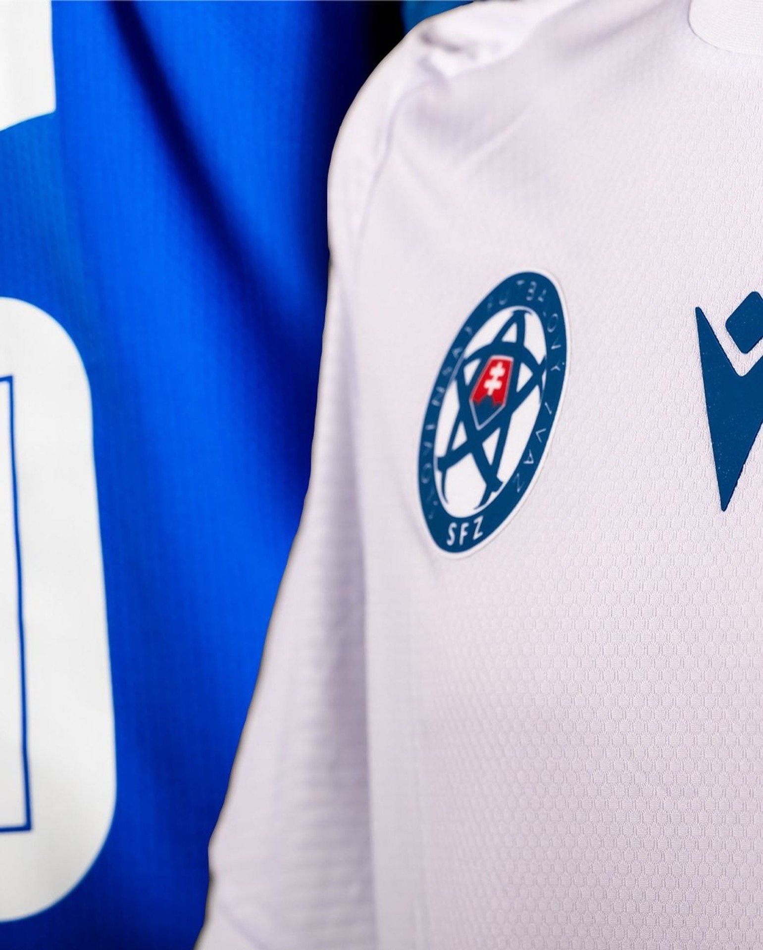 Nové dresy slovenskej futbalovej reprezentácie.