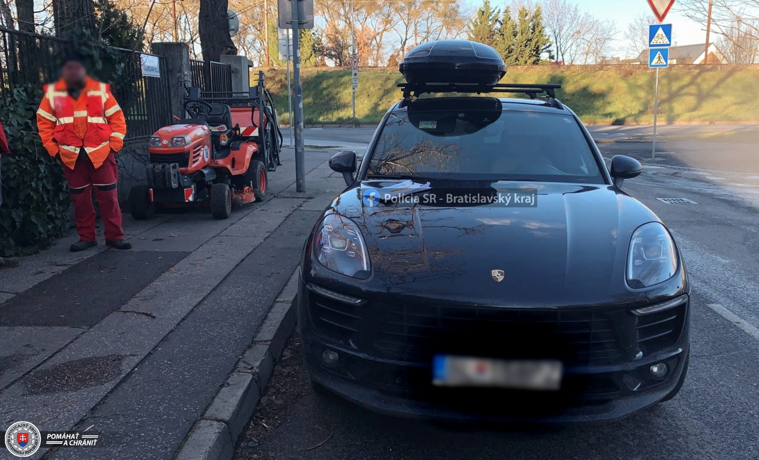 Zrážka kosačky a Porsche