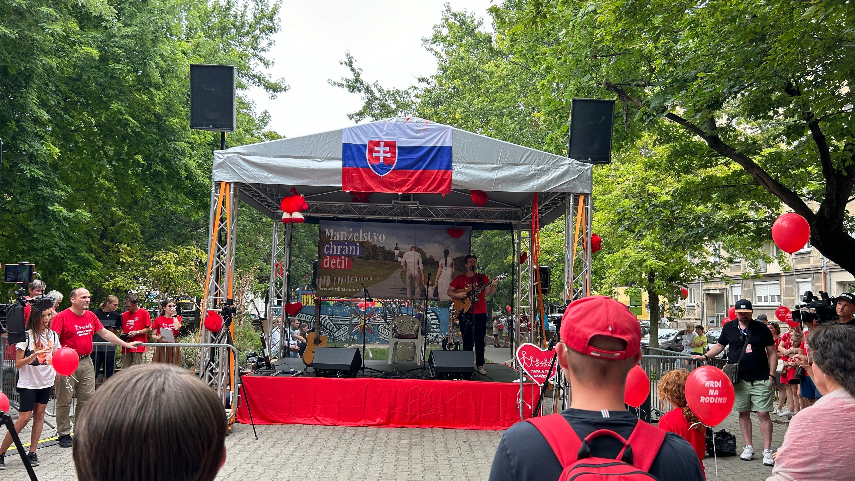 Pochod Hrdí na rodinu.