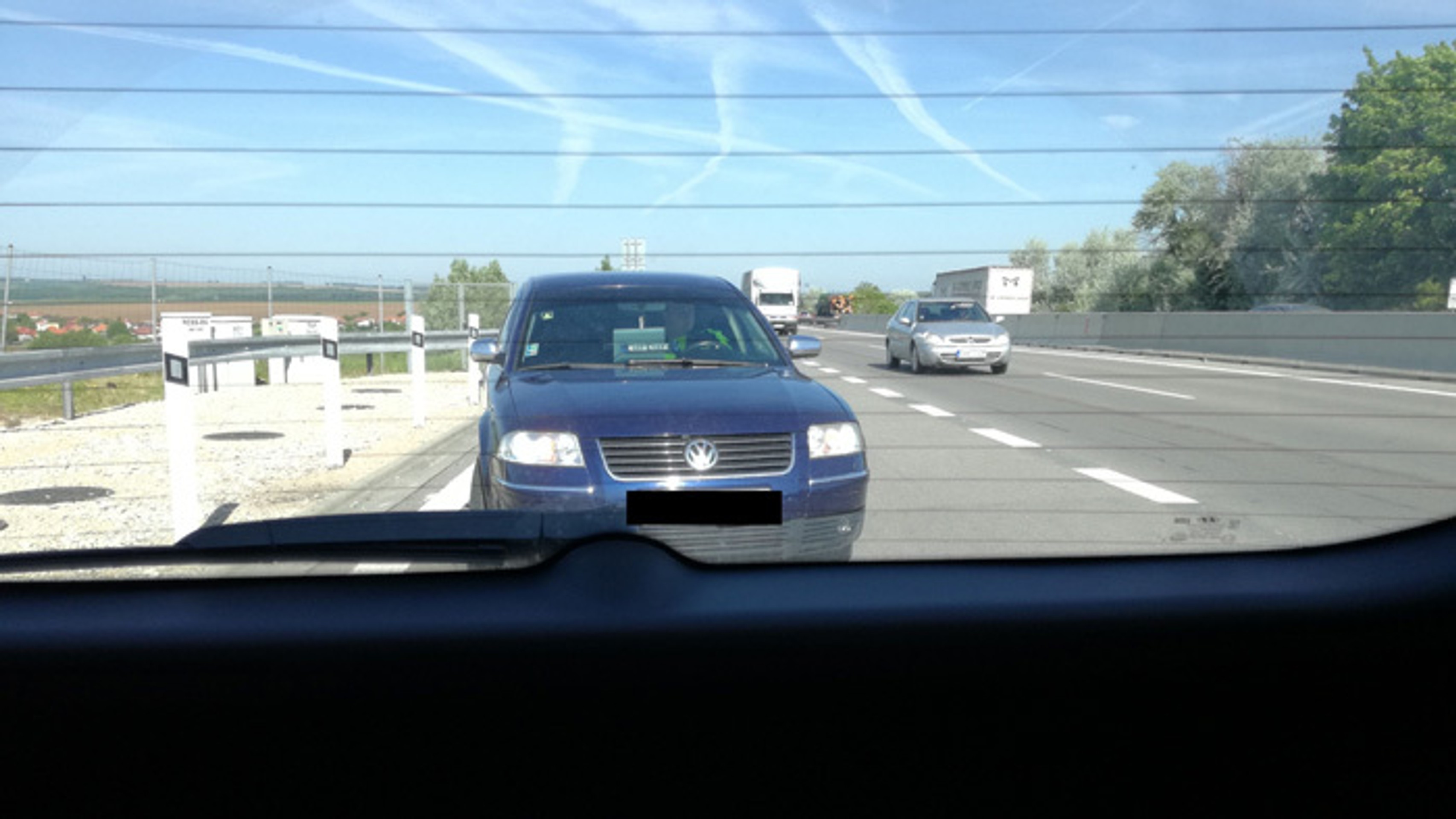 Falošný policajt na R1.