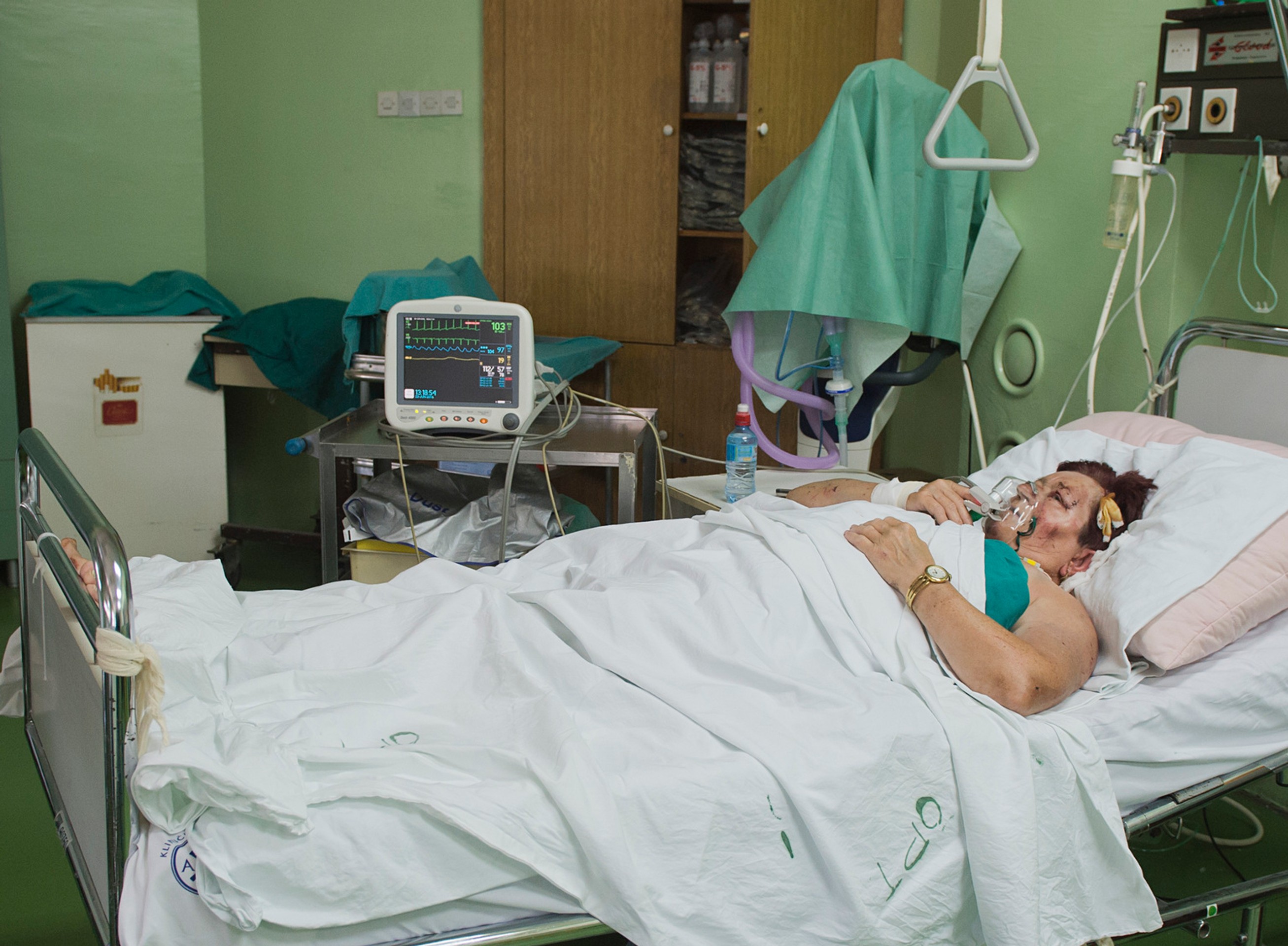 Zranená turistka Helena z okresu Trebišov zostáva hospitalizovaná v Centrálnej klinike v srbskom meste Niš.