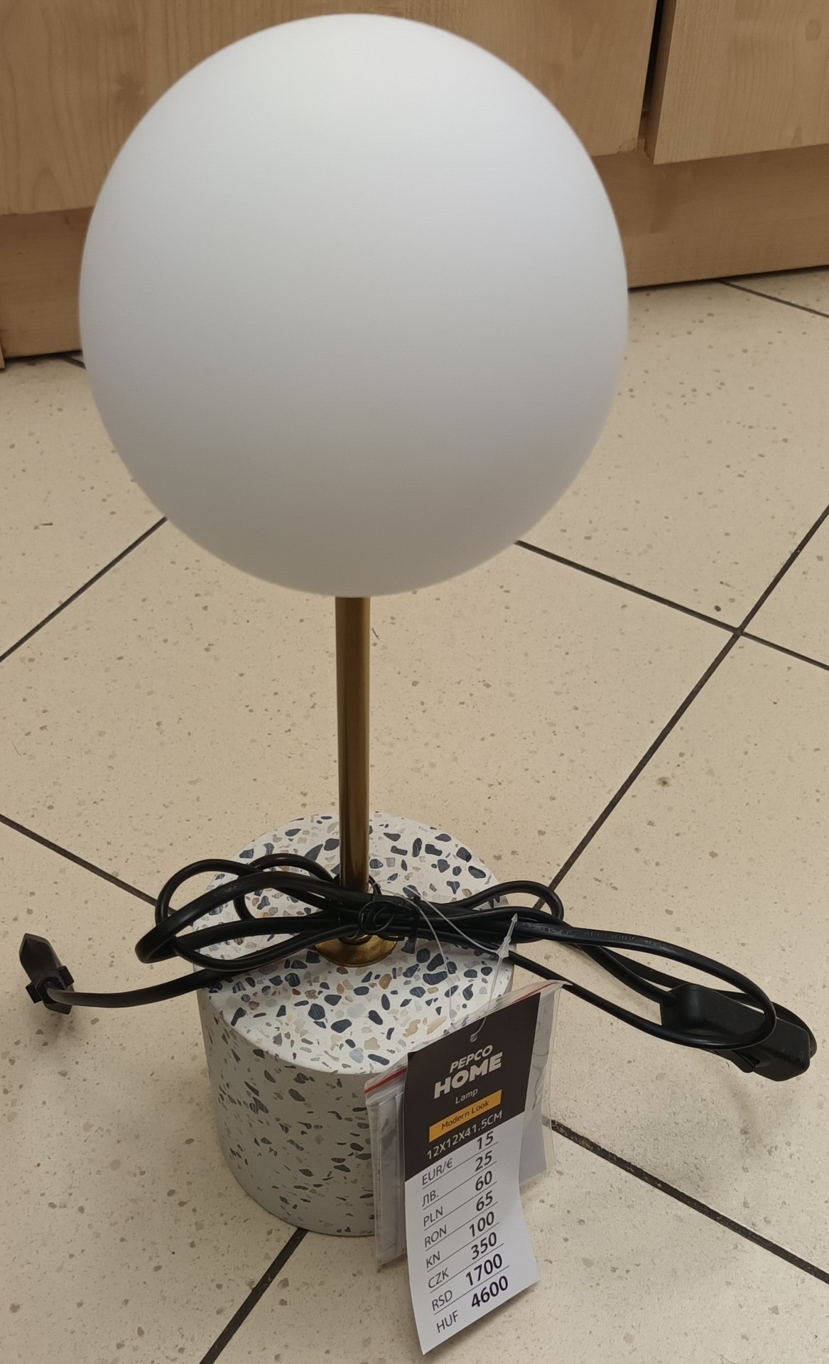 SOI sťahuje z trhu prenosné svietidlo