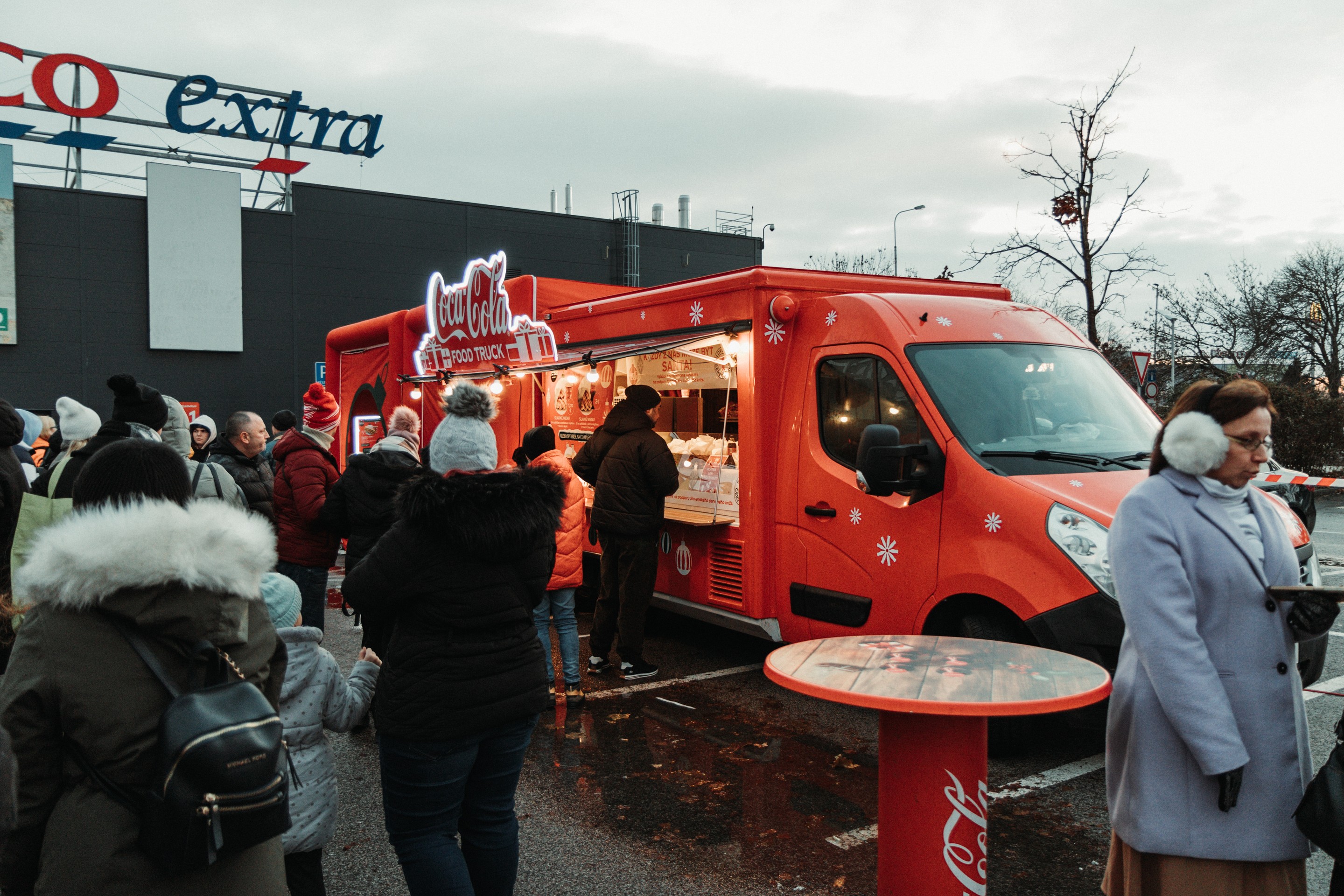 Coca-Cola Vianočný kamión v Bratislave