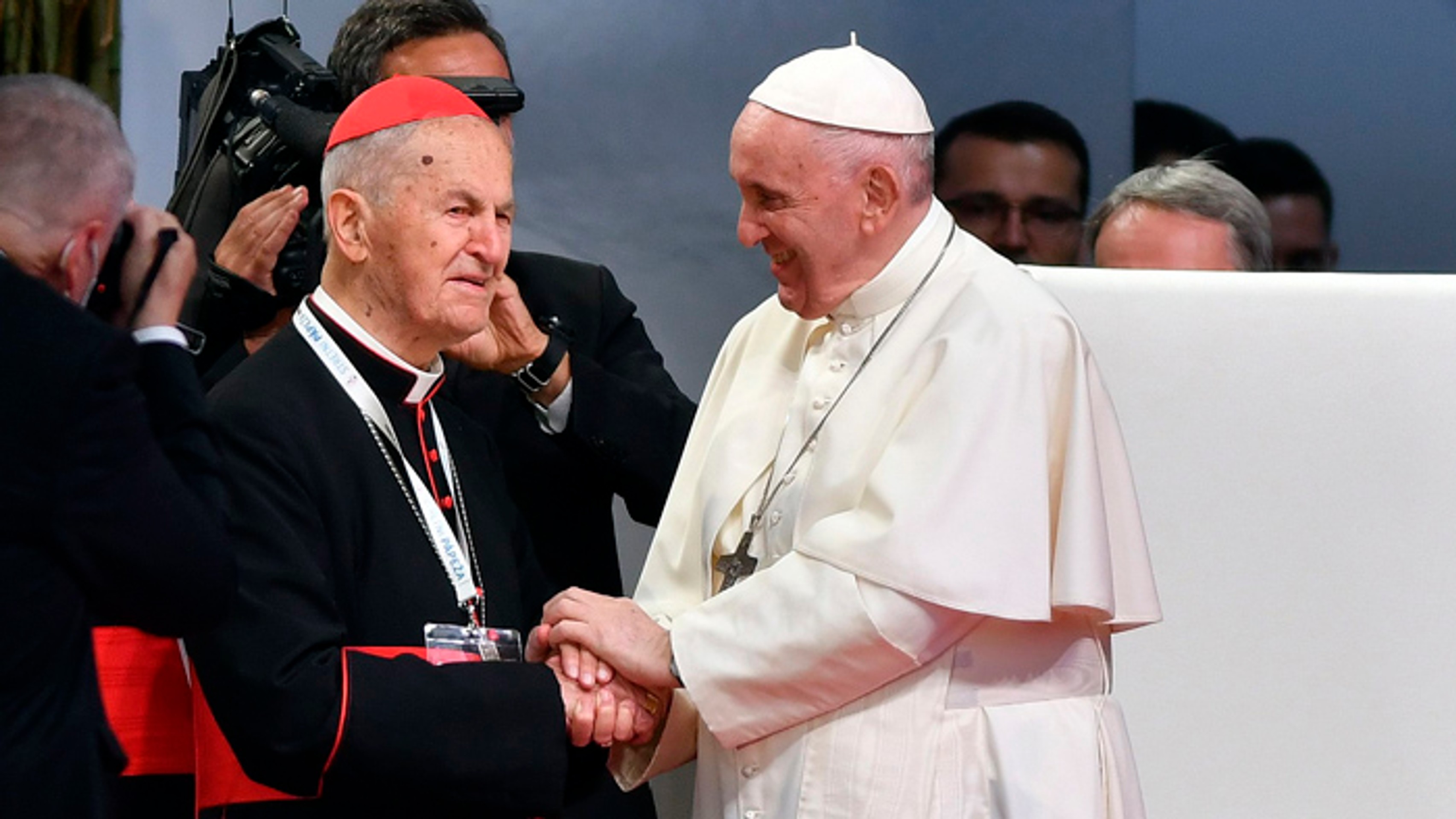 Na snímke zľava kardinál Jozef Tomko a Svätý Otec František.