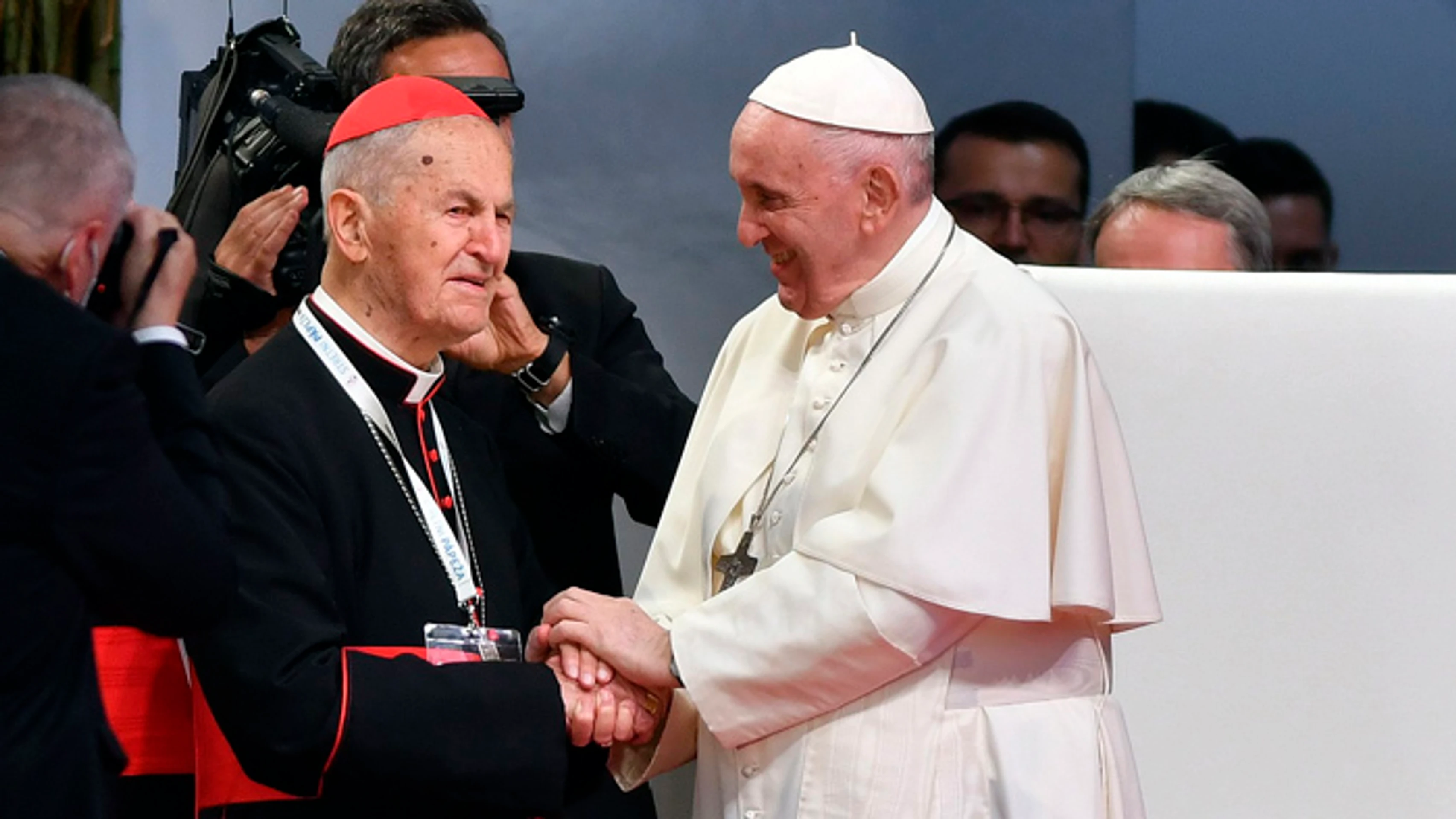 Na snímke zľava kardinál Jozef Tomko a Svätý Otec František.