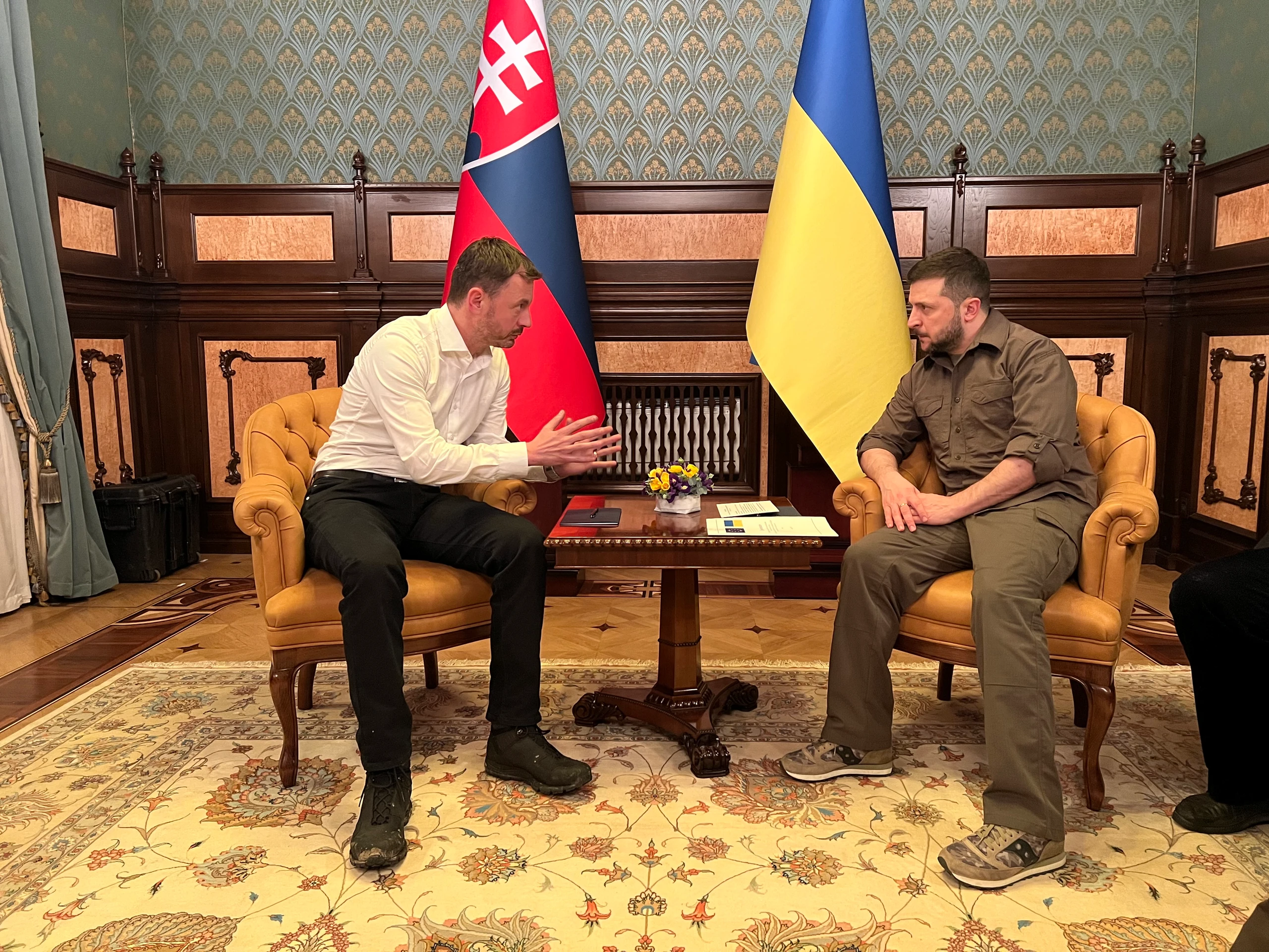 Eduard Heger a Volodymyr Zelenskyj.