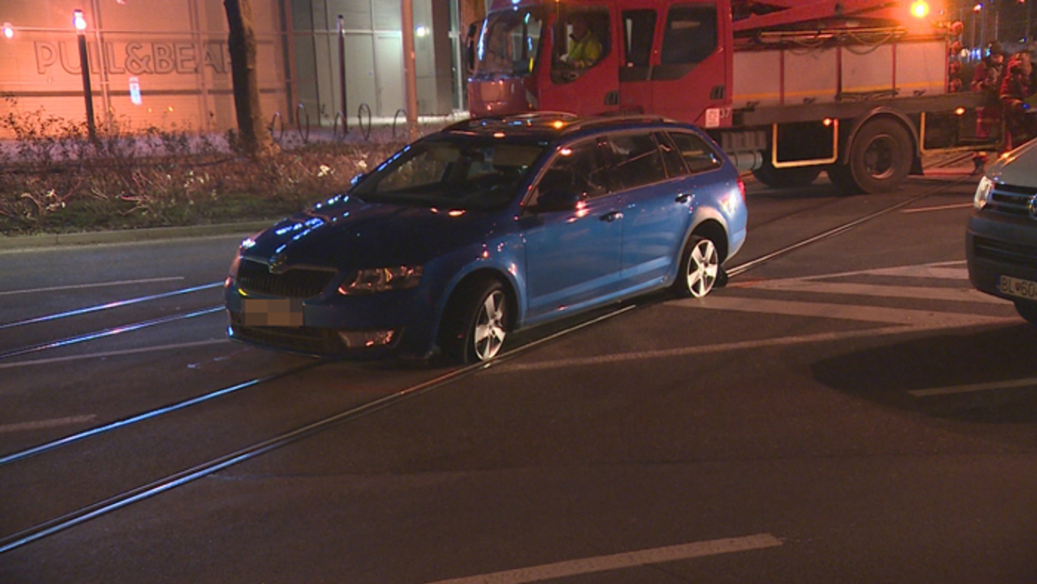 Auto, na ktoré strieľala polícia.