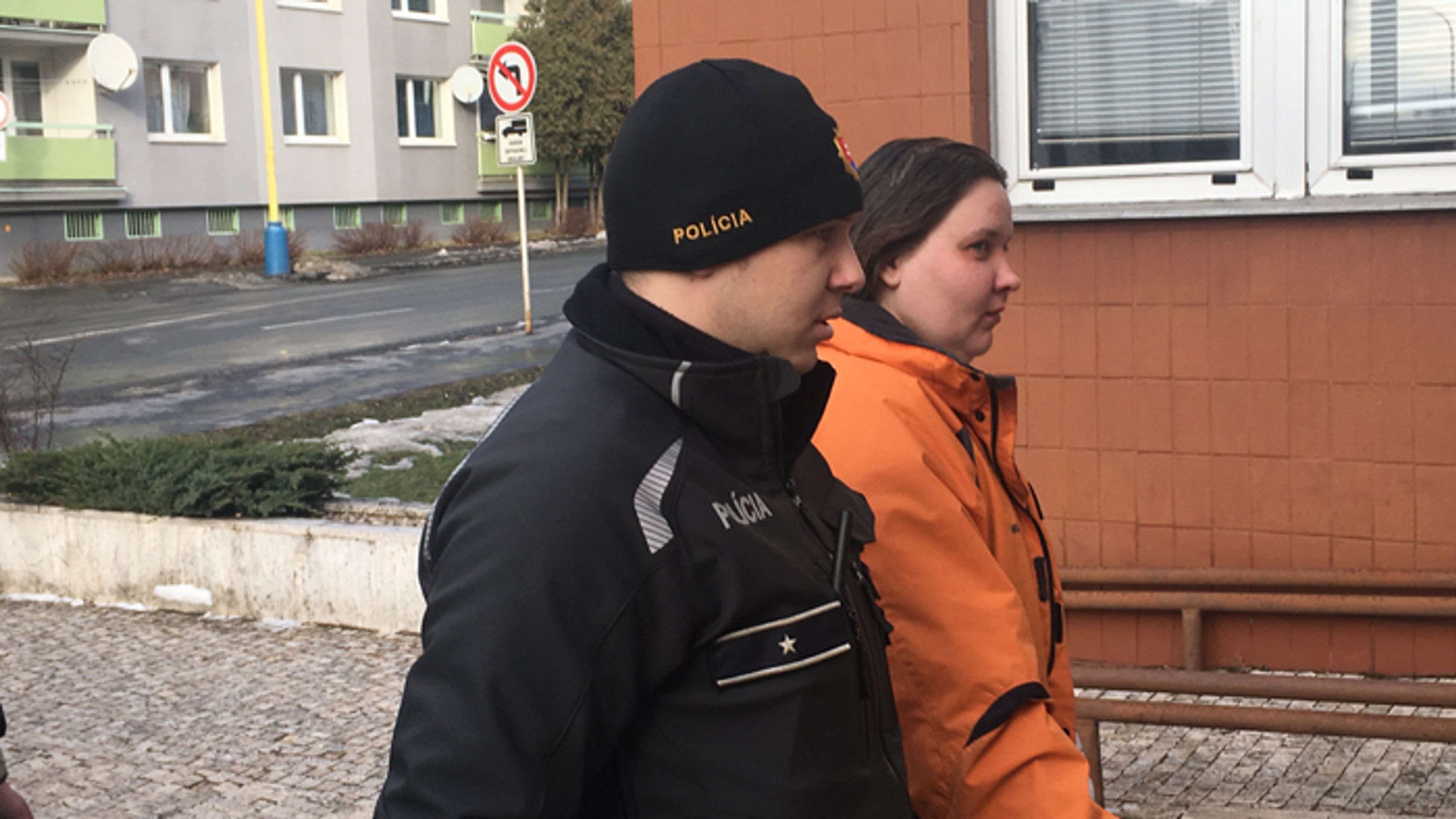 Opitá vodička Beáta, ktorú predviedli pred sudcu.