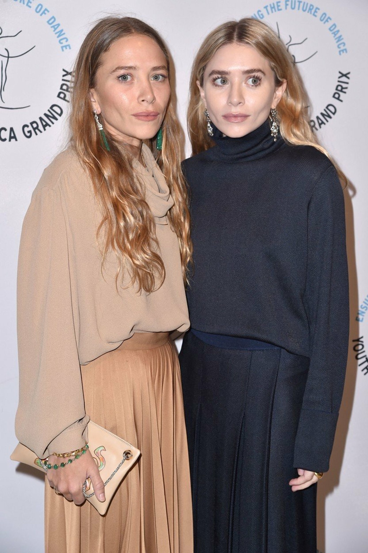 Ony majú len 30?! Dvojčatá Olsenové vyzerajú ako stareny