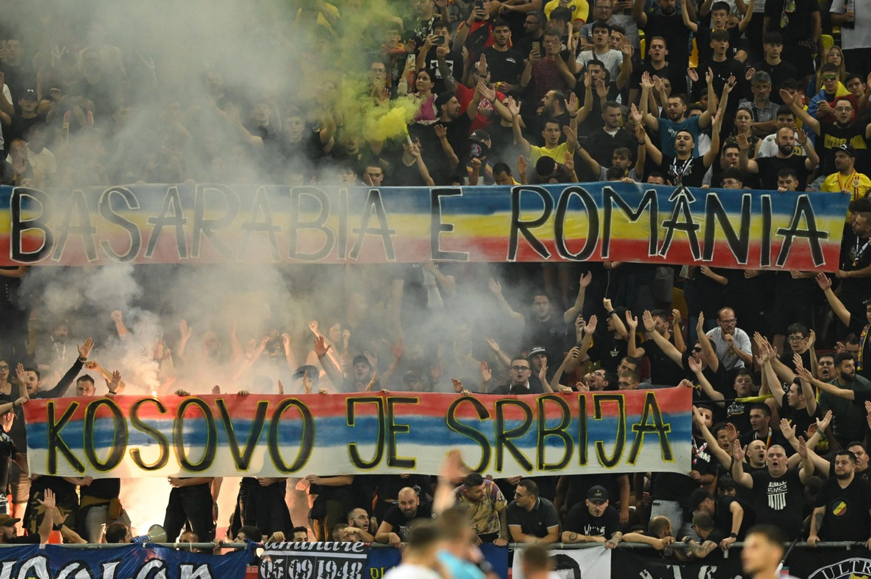 Nápisy, ktoré vytiahli priaznivci ultras.