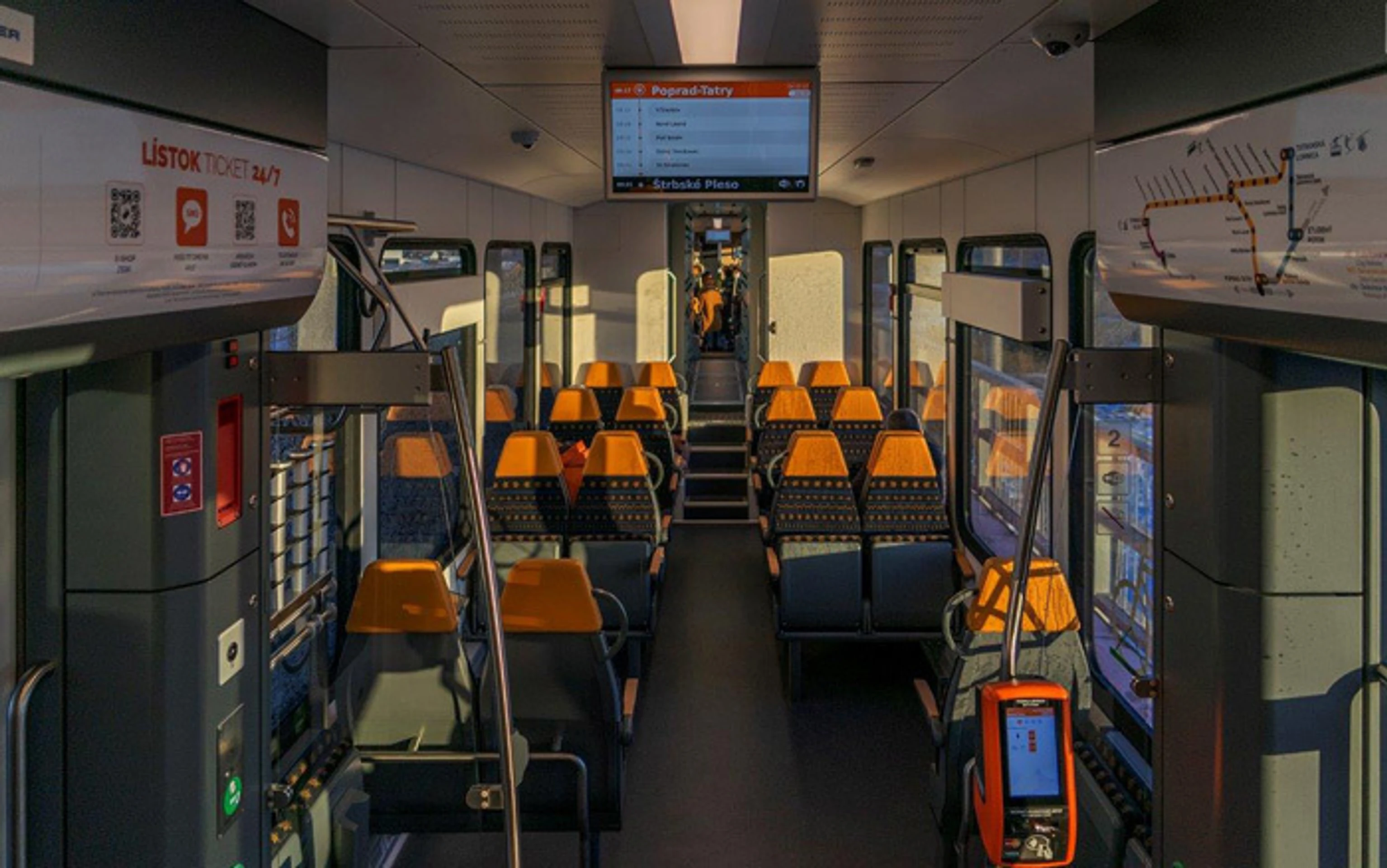 Nové elektrozubačky ponúkajú 91 miest na sedenie, dve miesta pre invalidné vozíky, ako multifunkčné časti pre bicykle a kočíky.