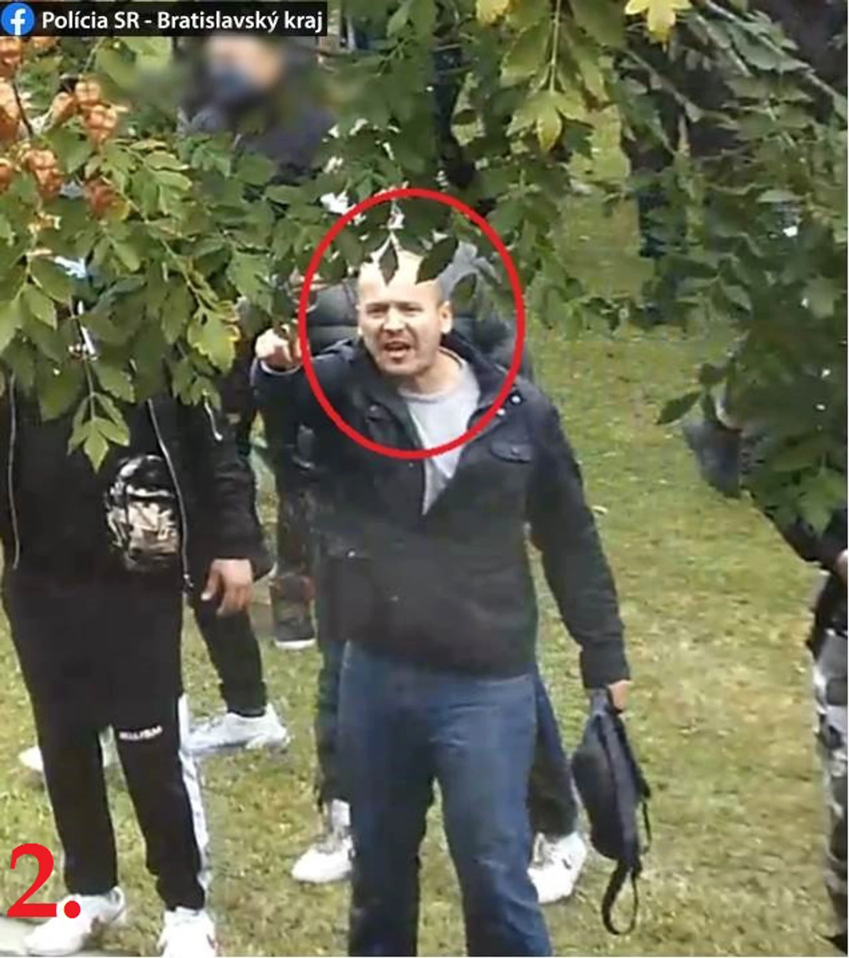 Hľadaný mladík z protestu zo 17. októbra.
