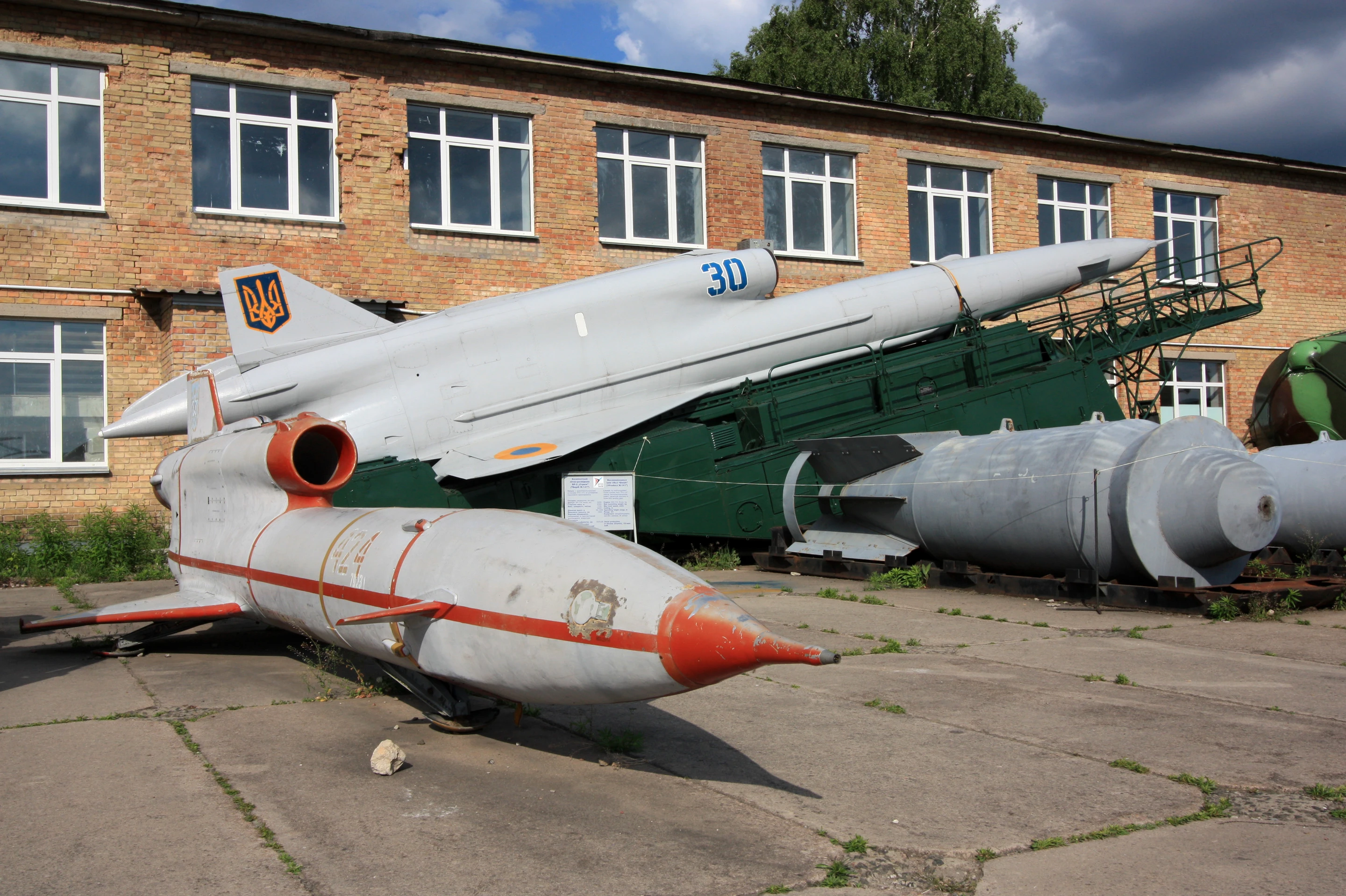 Tupolev Tu-141 
