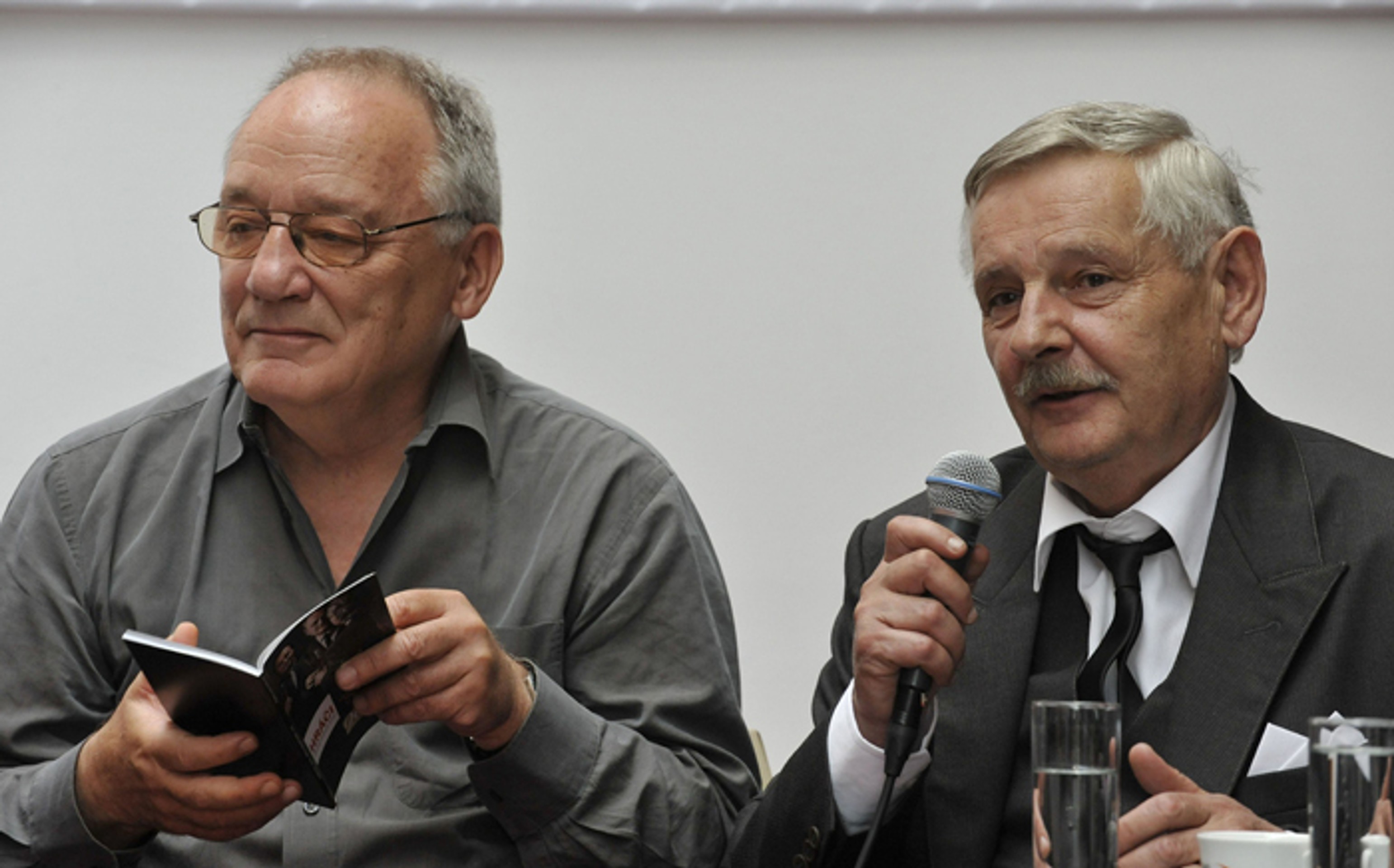 Režisér Ľubomír Vajdička a Juraj Slezáček (2010).