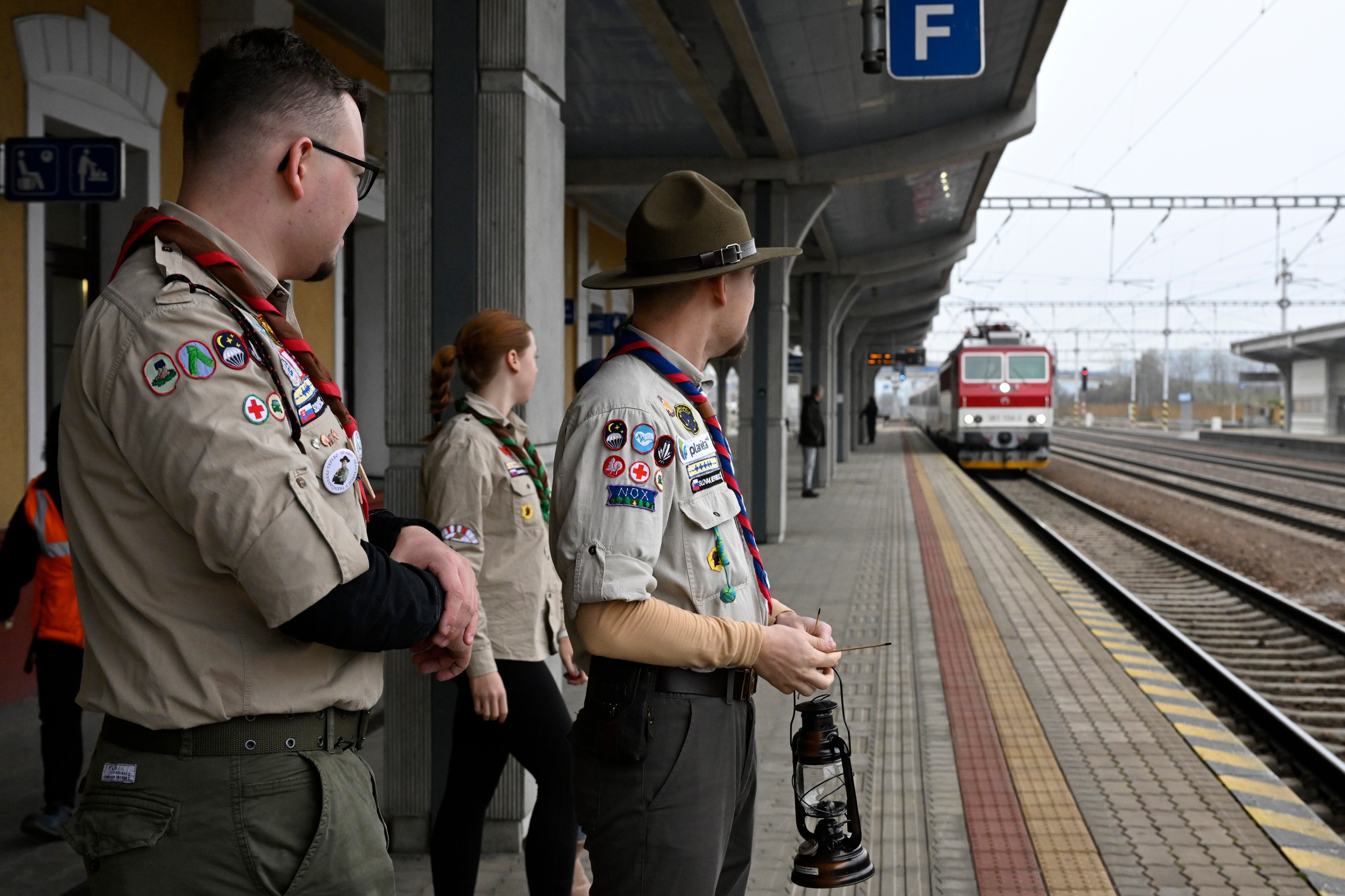 Betlehemské svetlo dorazilo na Slovensko
