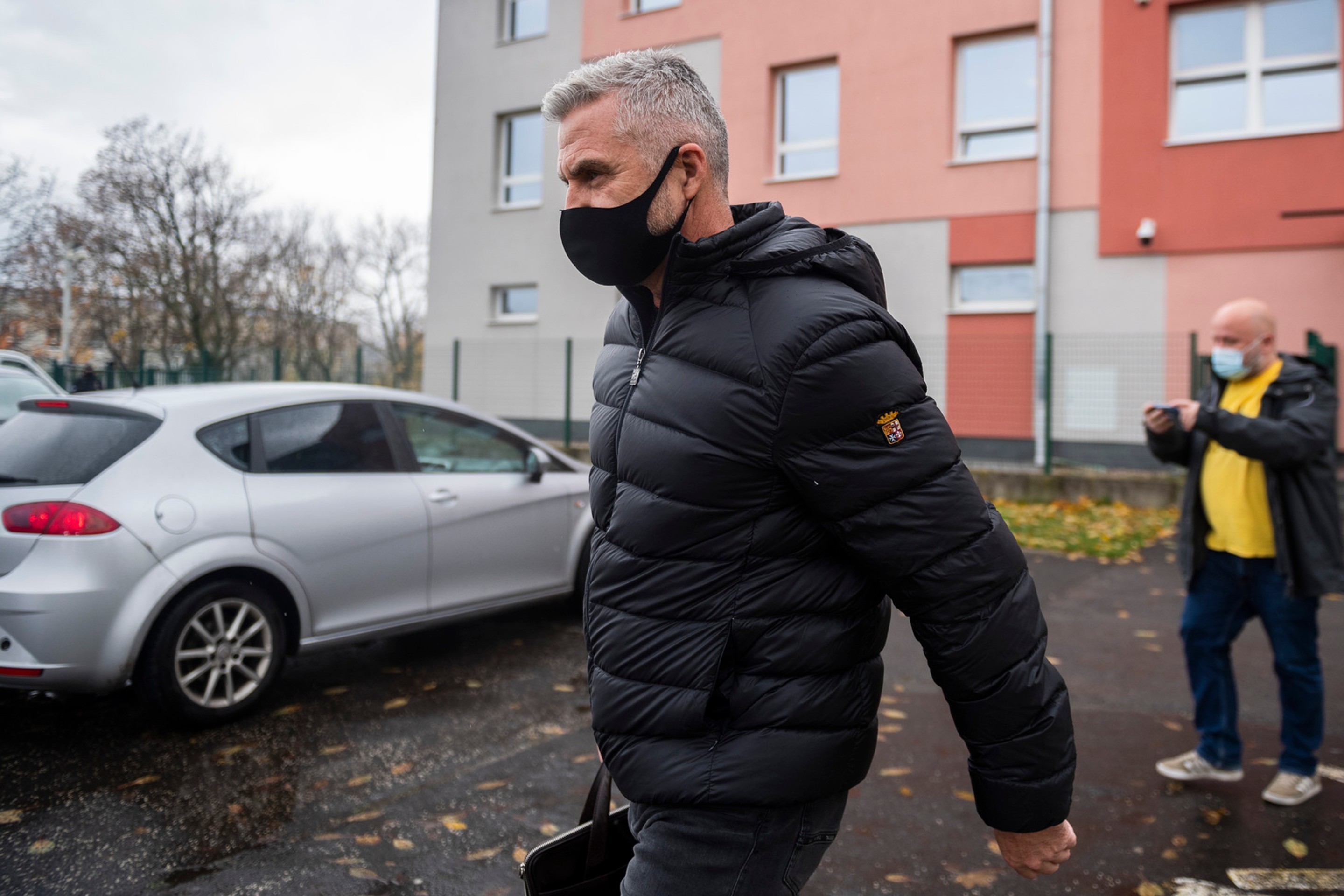 GRNIYFBBRNUR-high_1080p.mp4