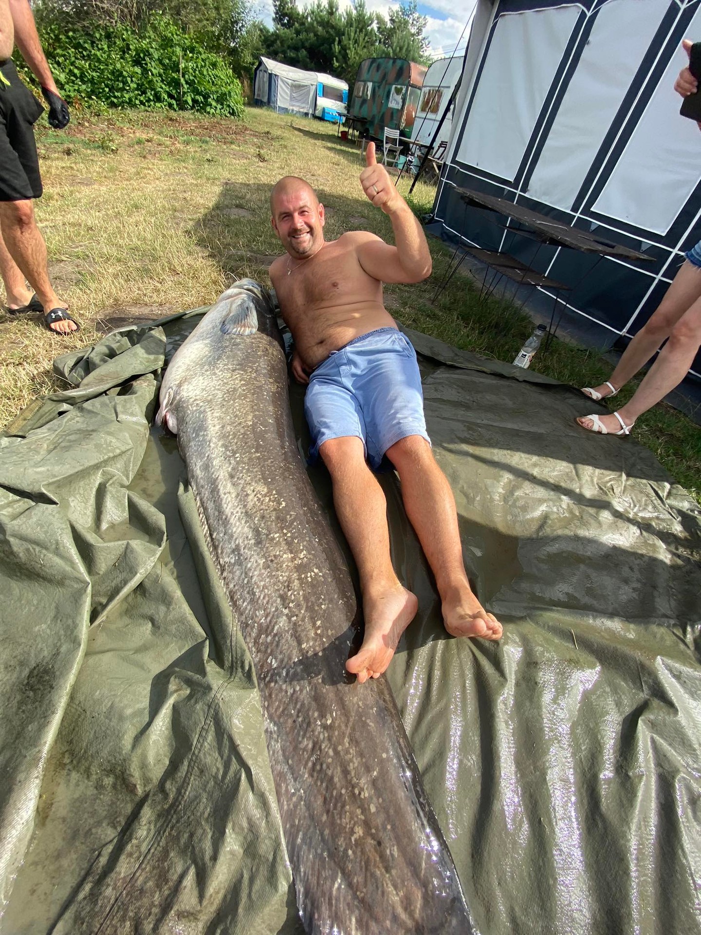 Chytenie Sumca na Adamovských jazerách