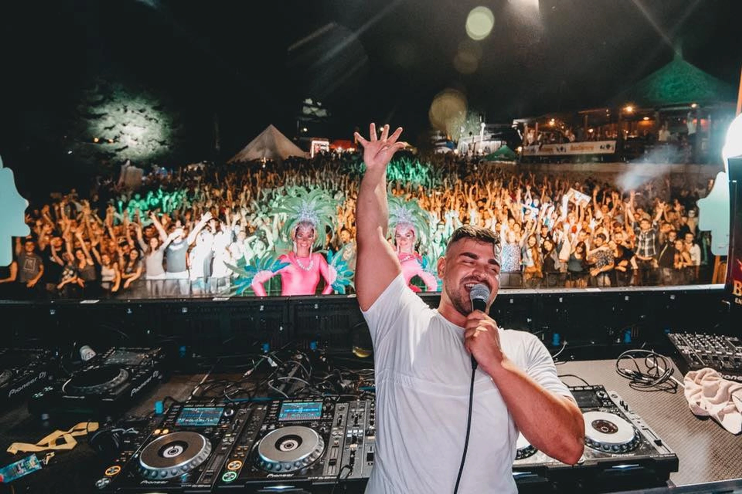 DJ Mairee.