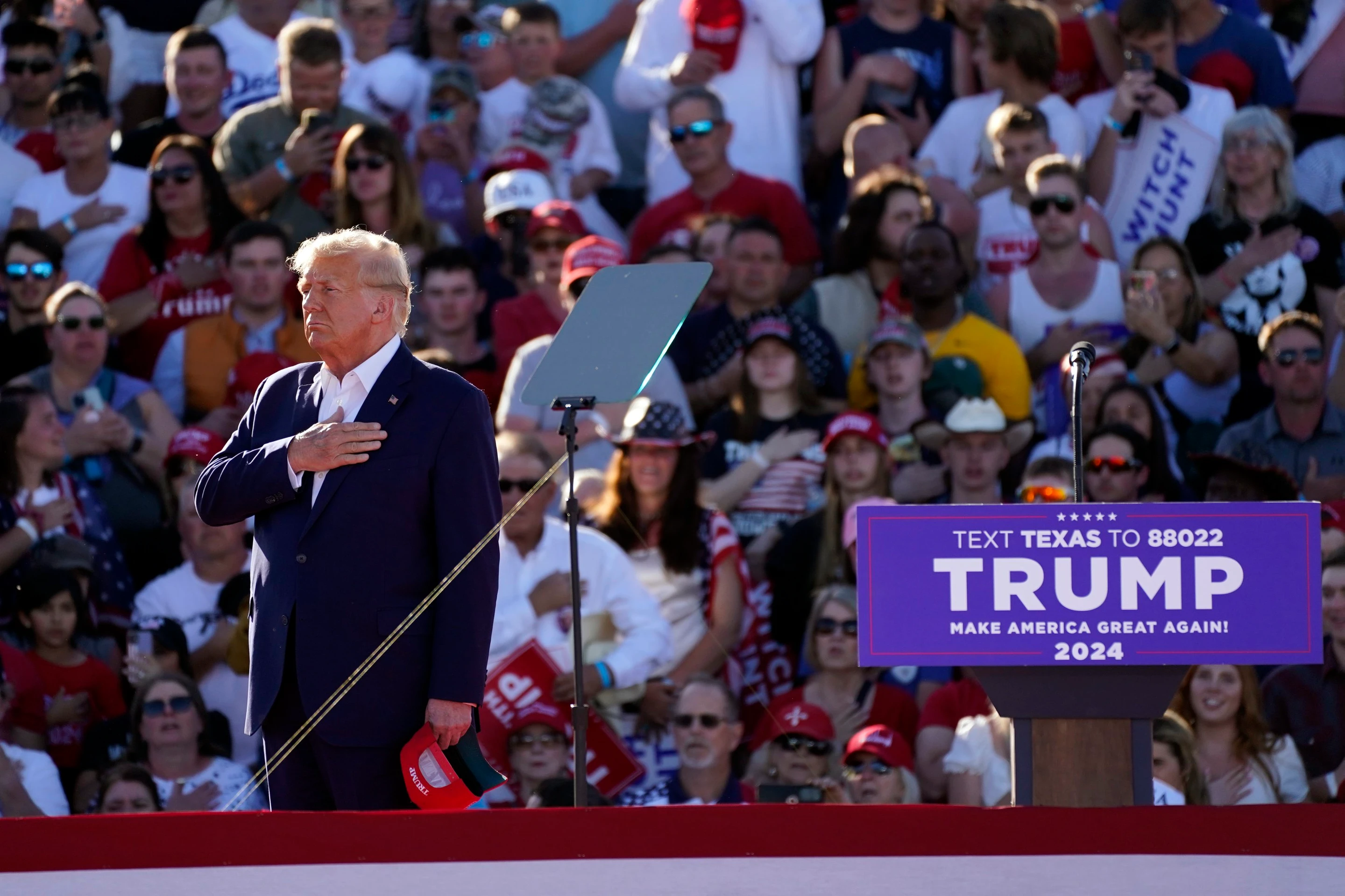 Donald Trump prichádza na svoju kampaň pred prezidentskými voľbami 2024.
