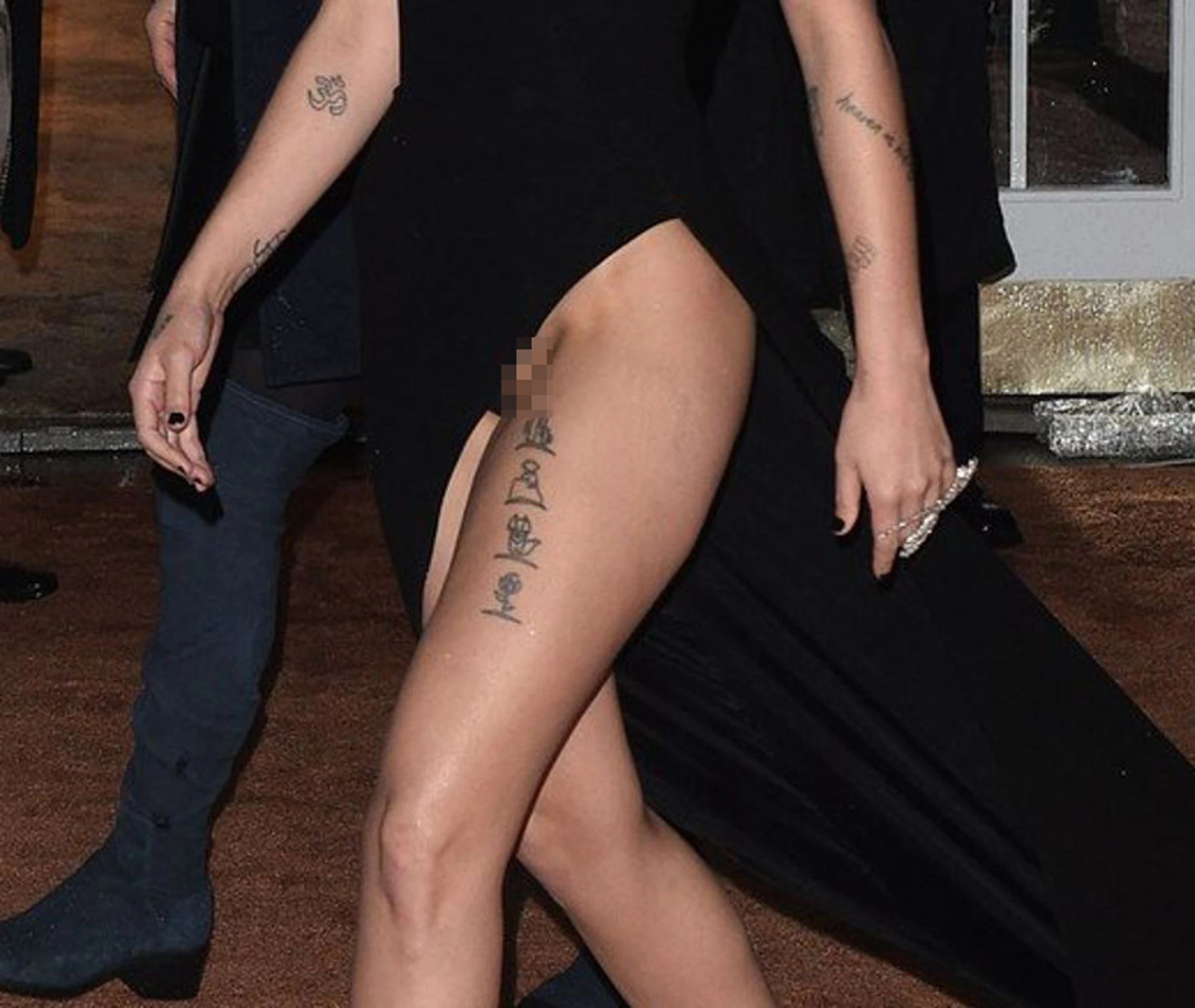 Halsey a jej nevhodný rozparok