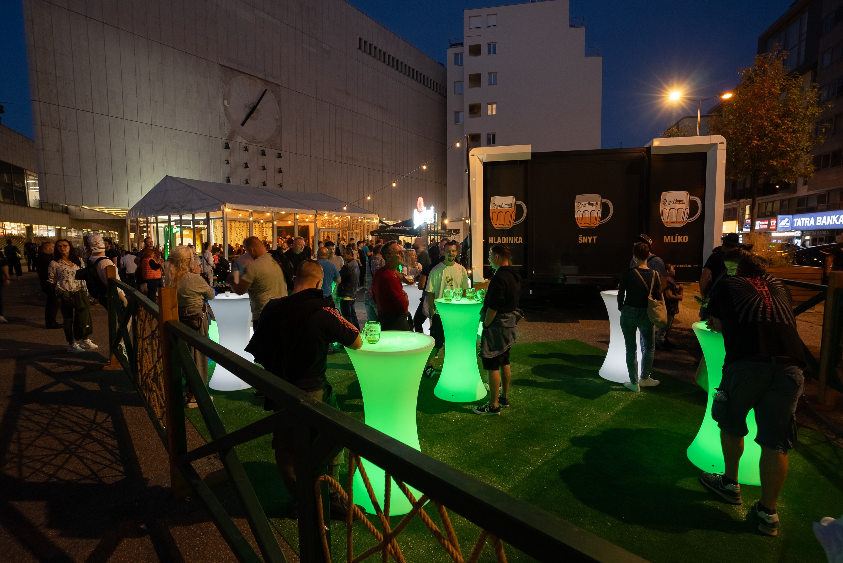 Pilsner Urquell na Bielej noci.