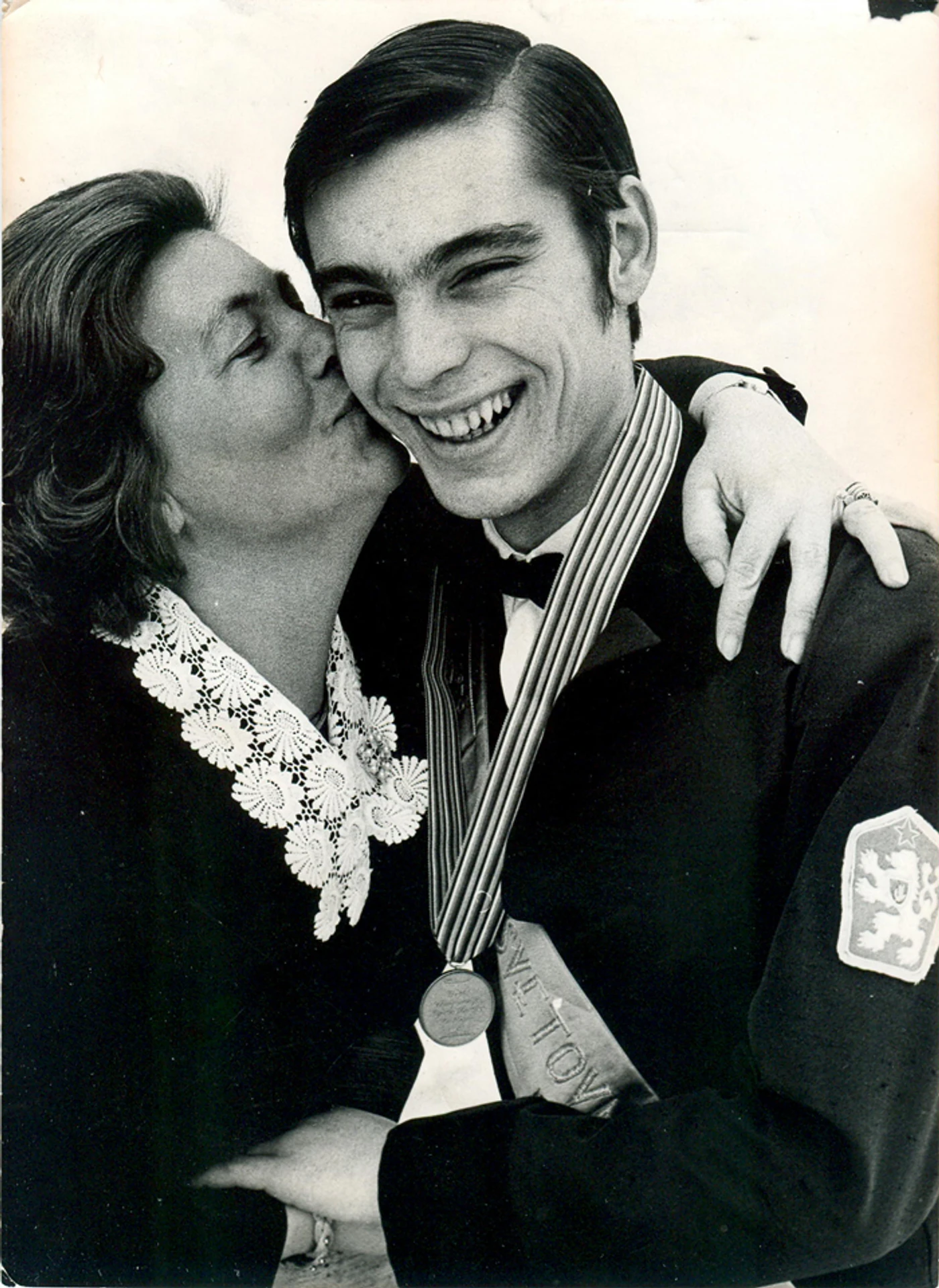 Hilda Múdra a Ondrej Nepela po zisku titulu majstra sveta 1973.
