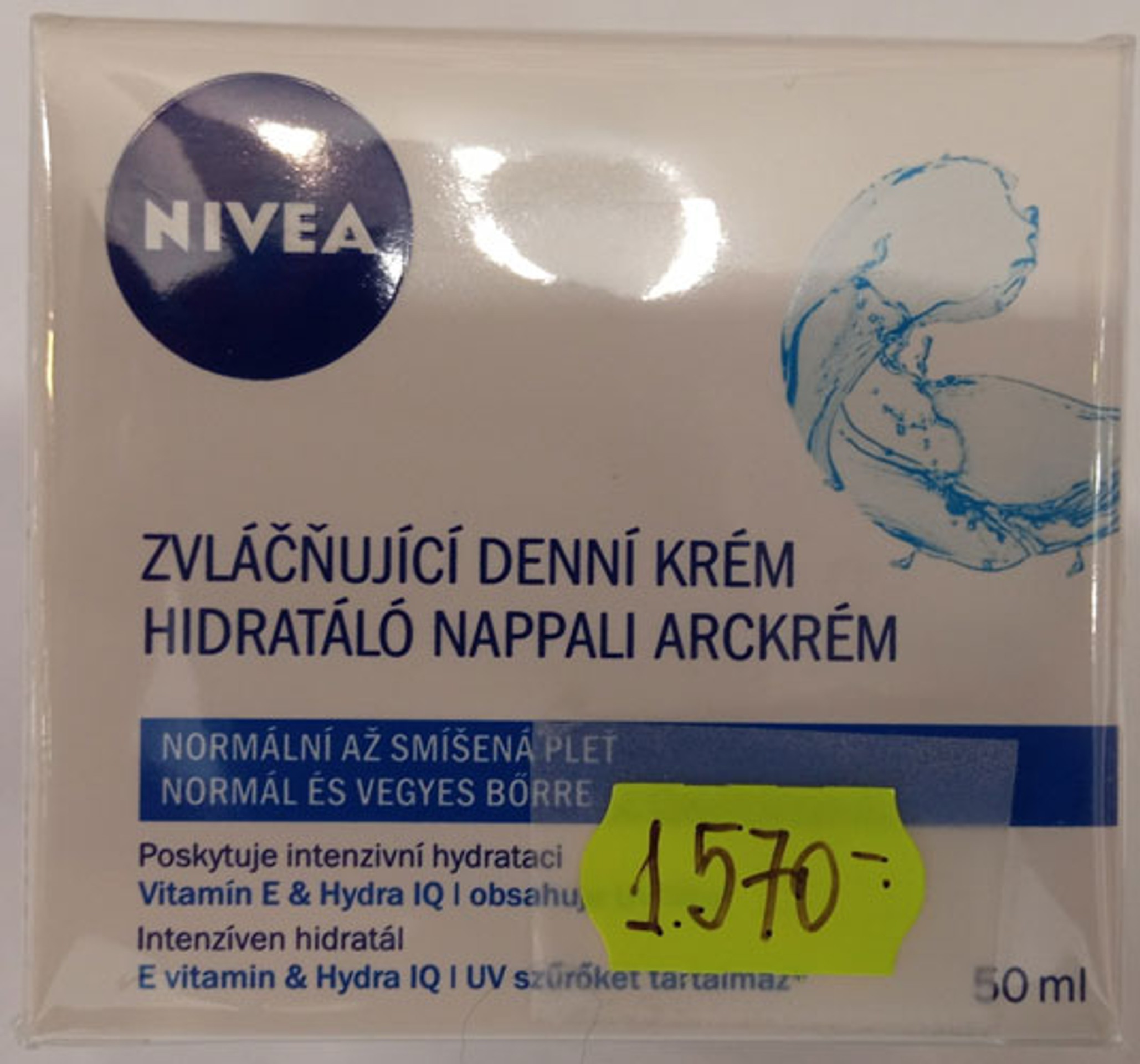 NIVEA Hidratáló nappali arckrém normál és vegyes bőrre.