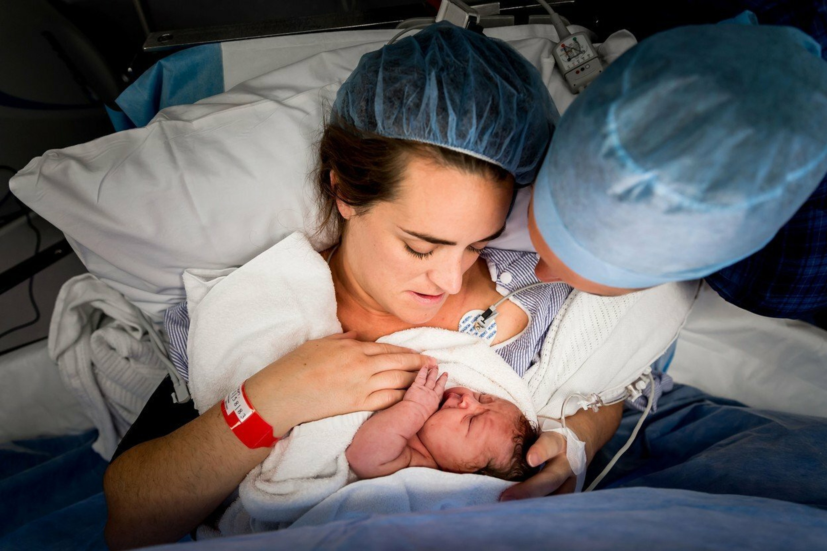 Špeciálne puto medzi mamičkou Stephanie a dcérkou Oliviou vzniklo pár minút po jej príchode na svet.