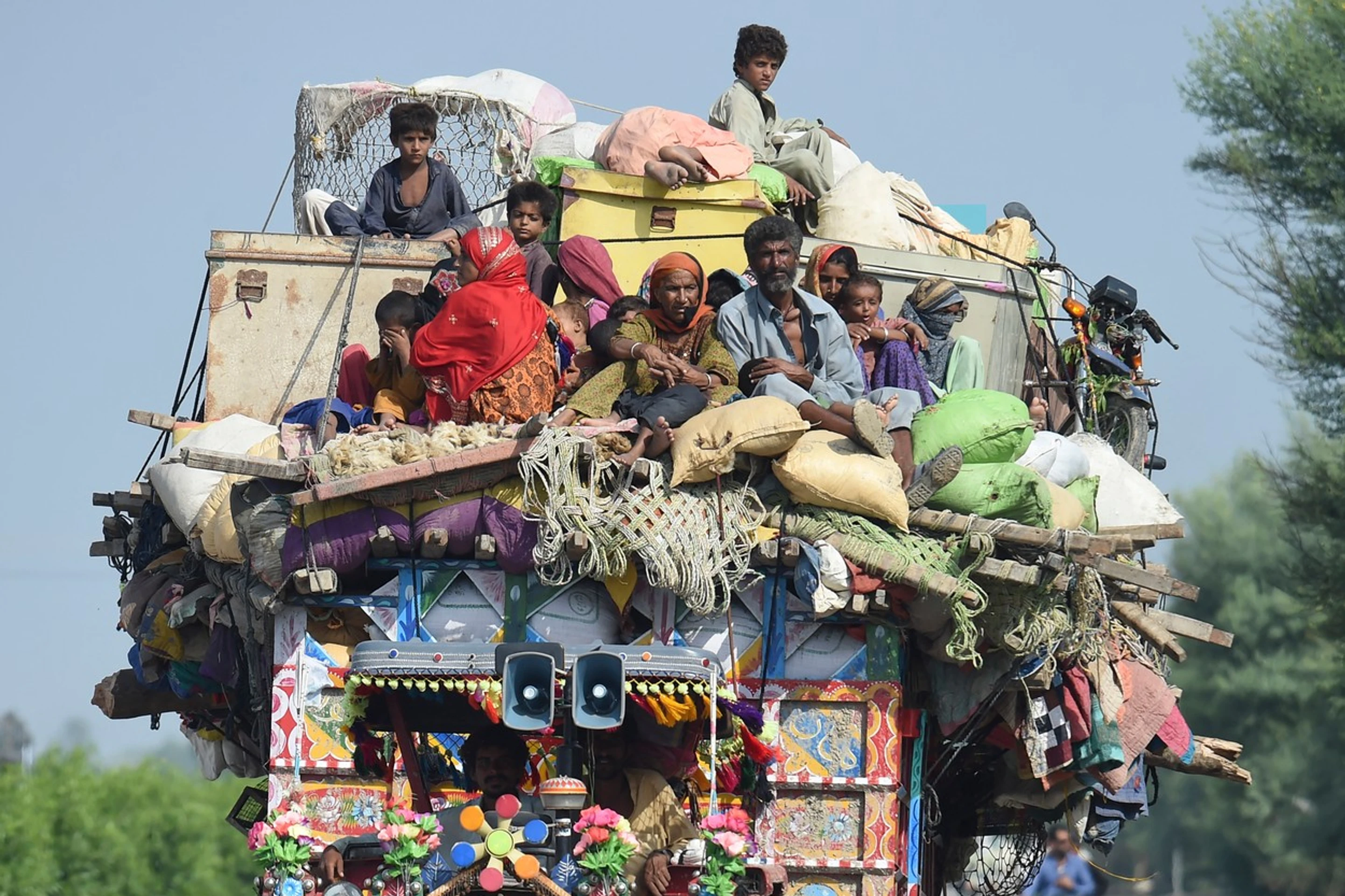 Pakistan zažíva najhoršie povodne vo svojej histórii.