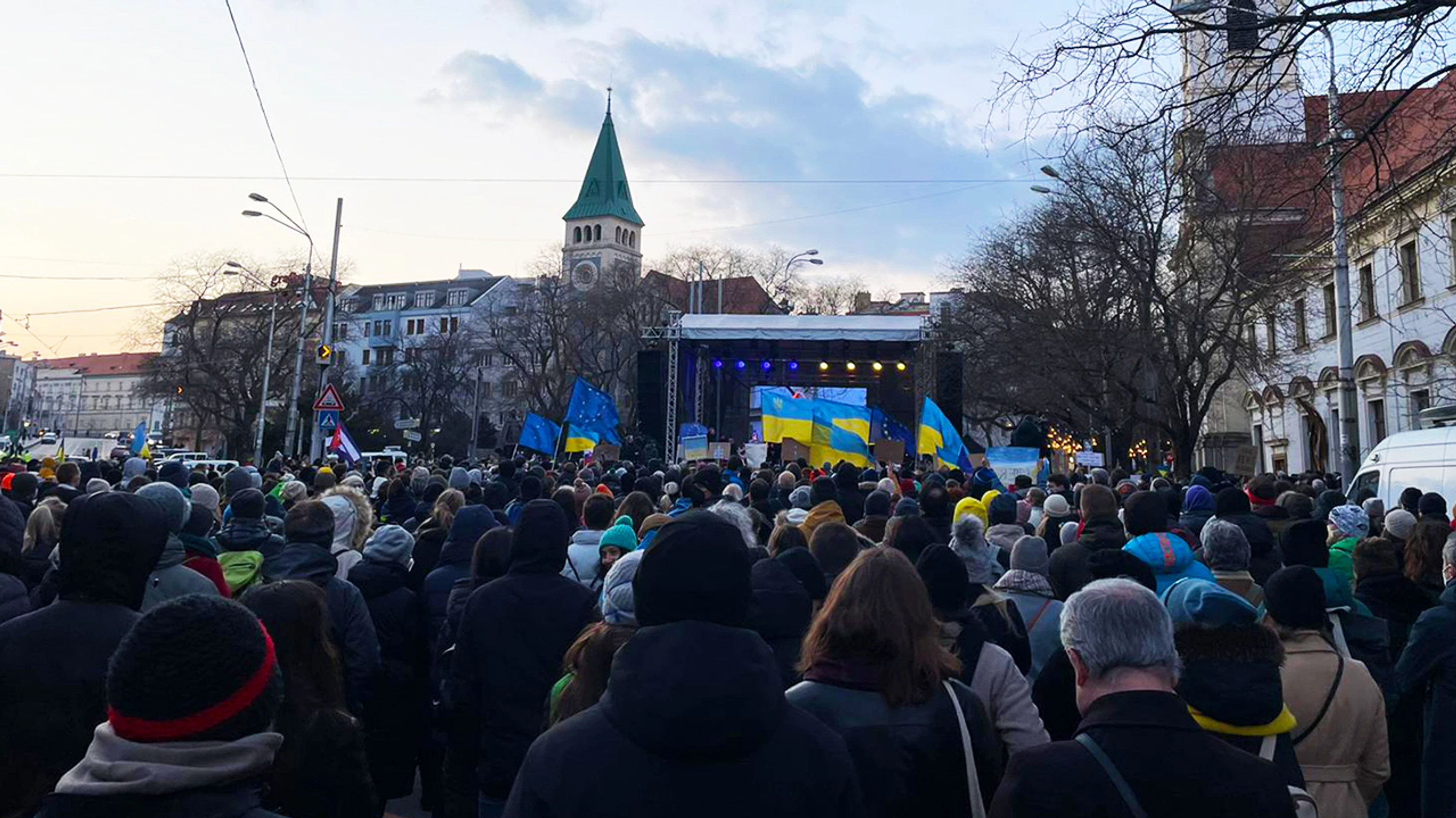 Zhromaždenie Mier Ukrajine.
