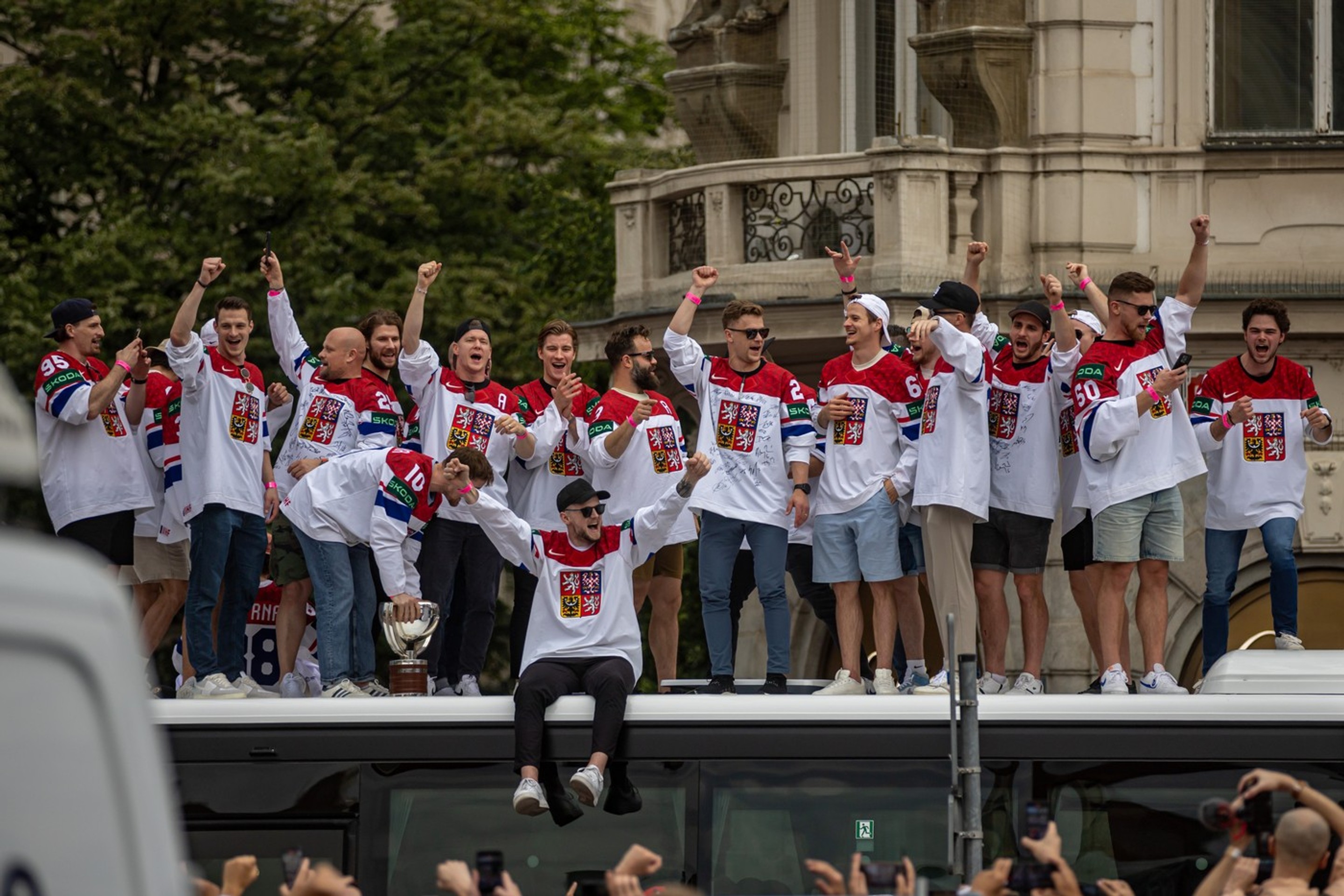 Česko žije oslavami.