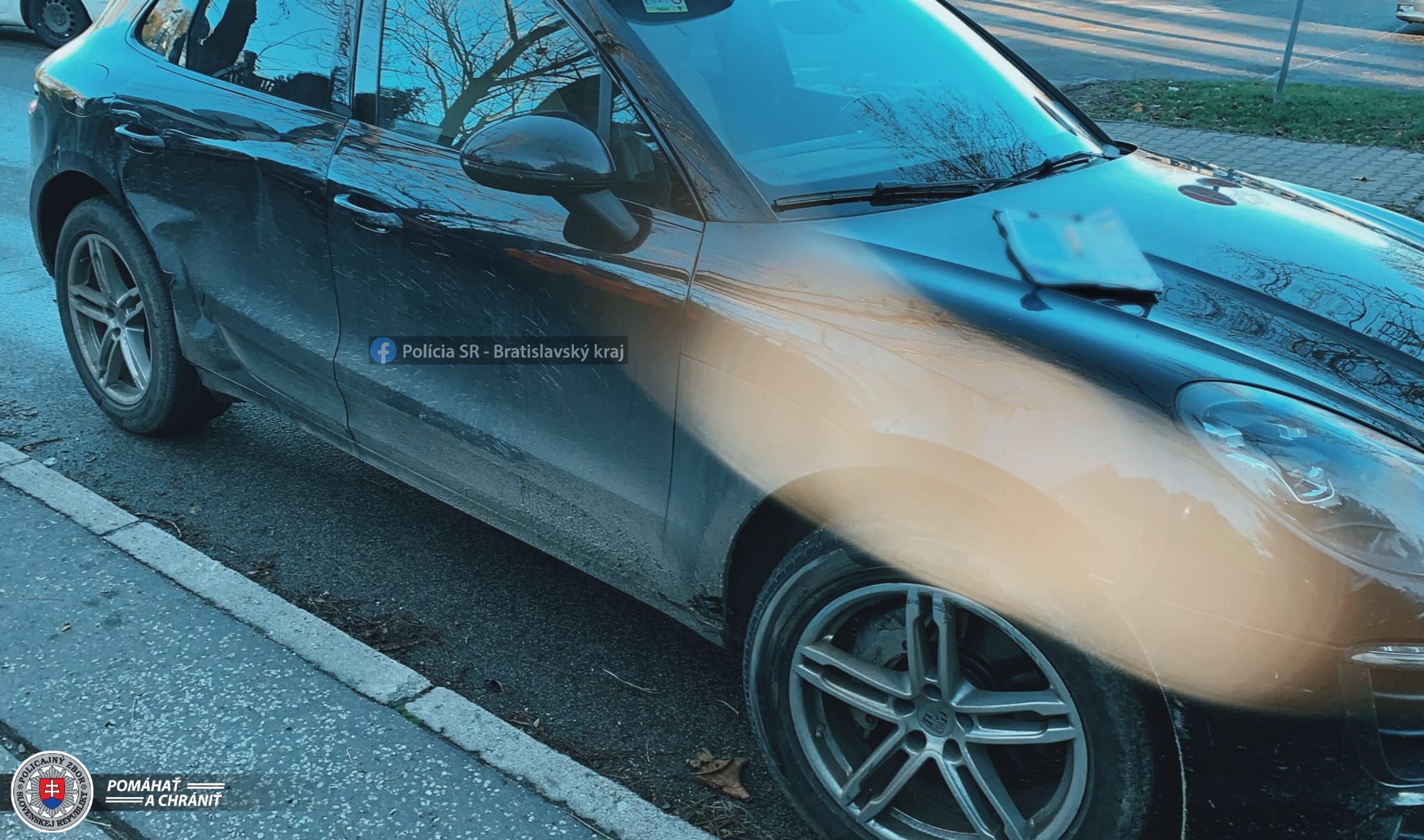 Zrážka kosačky a Porsche