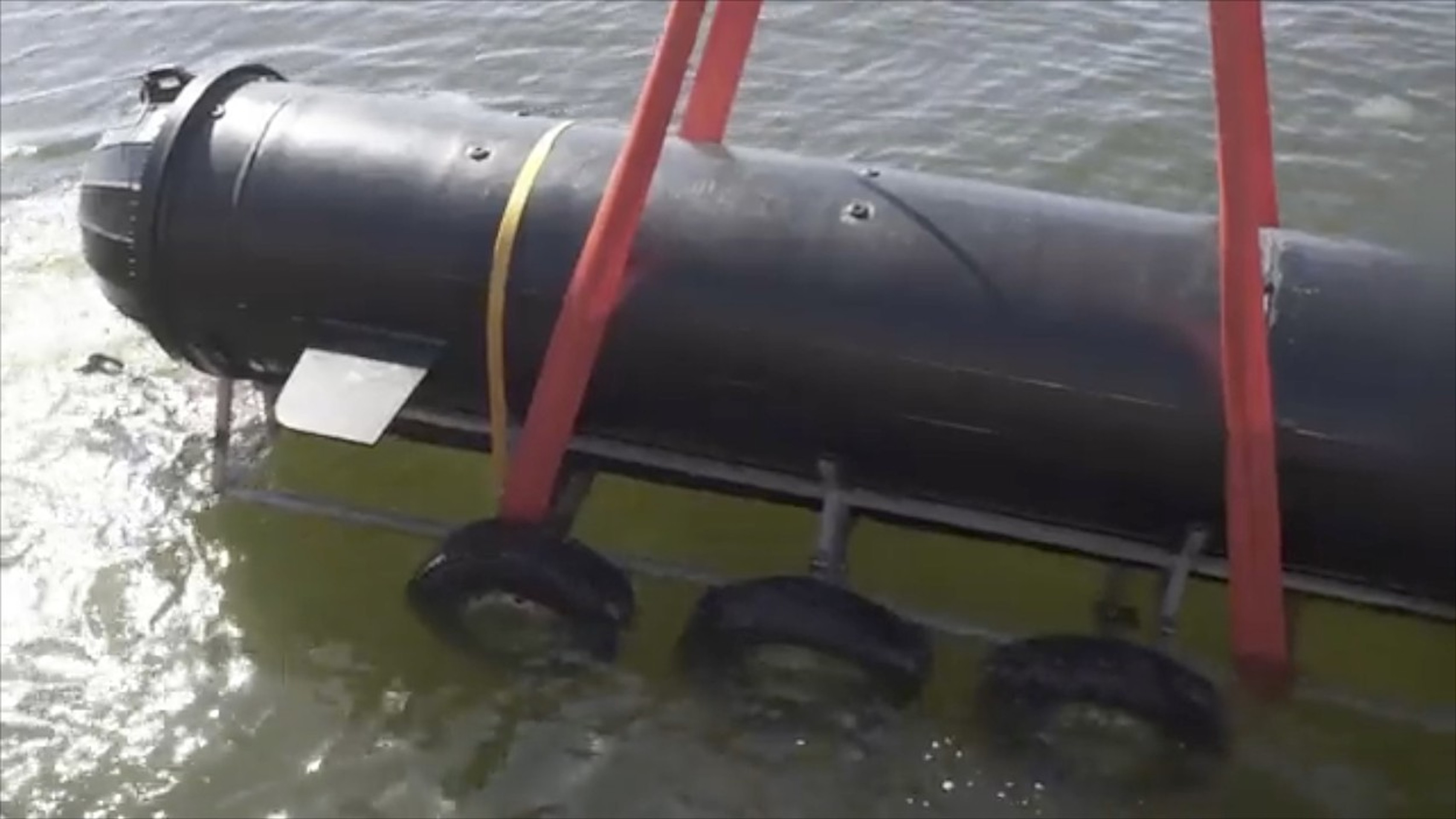 Ukrajina testuje podmorský dron.