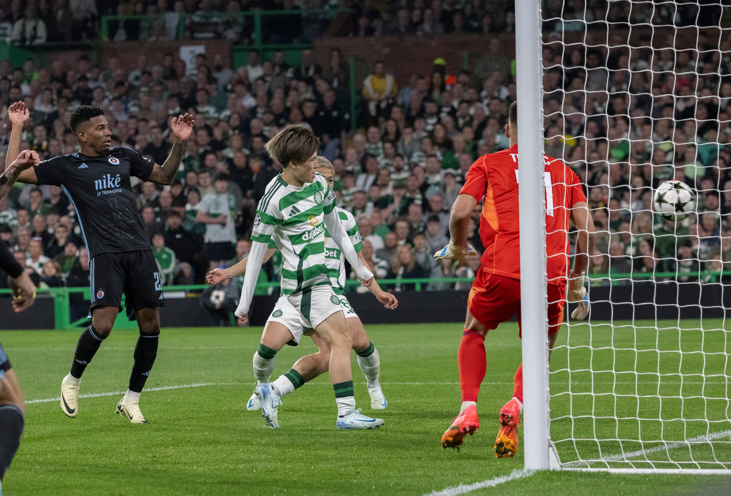 Celtic Glasgow - Slovan Bratislava.