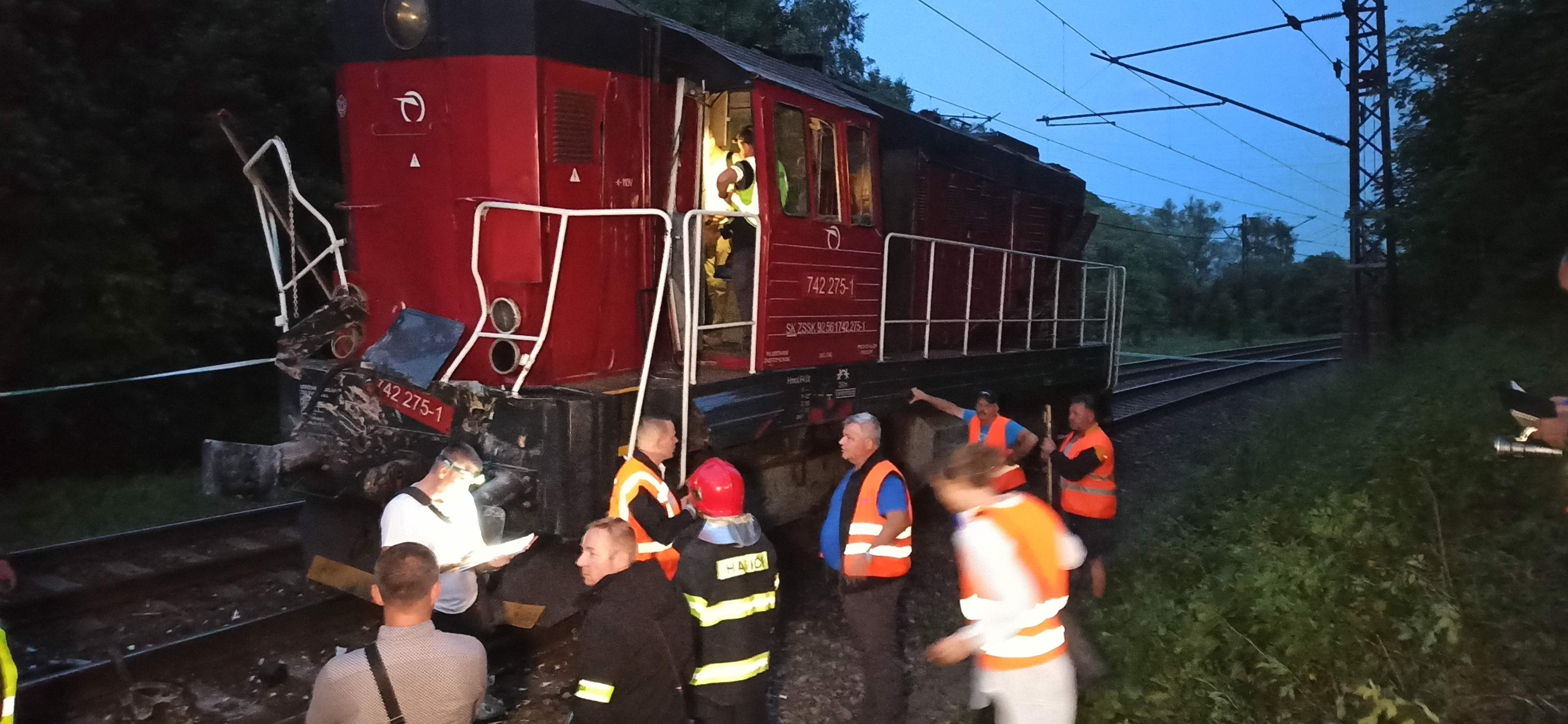 Zrážka vlakov pri Vrútkach.