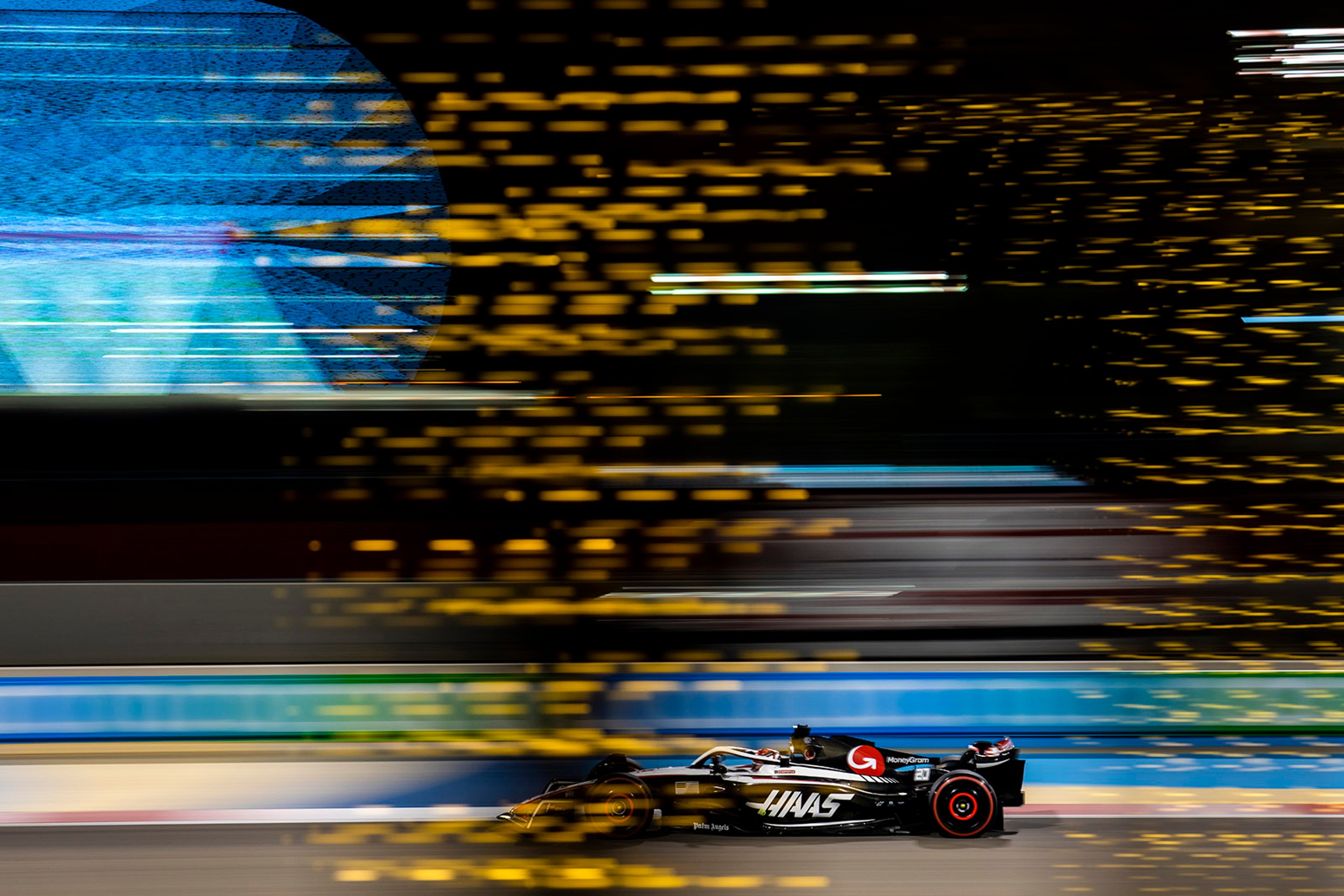 Kevin Magnussen z tímu Haas