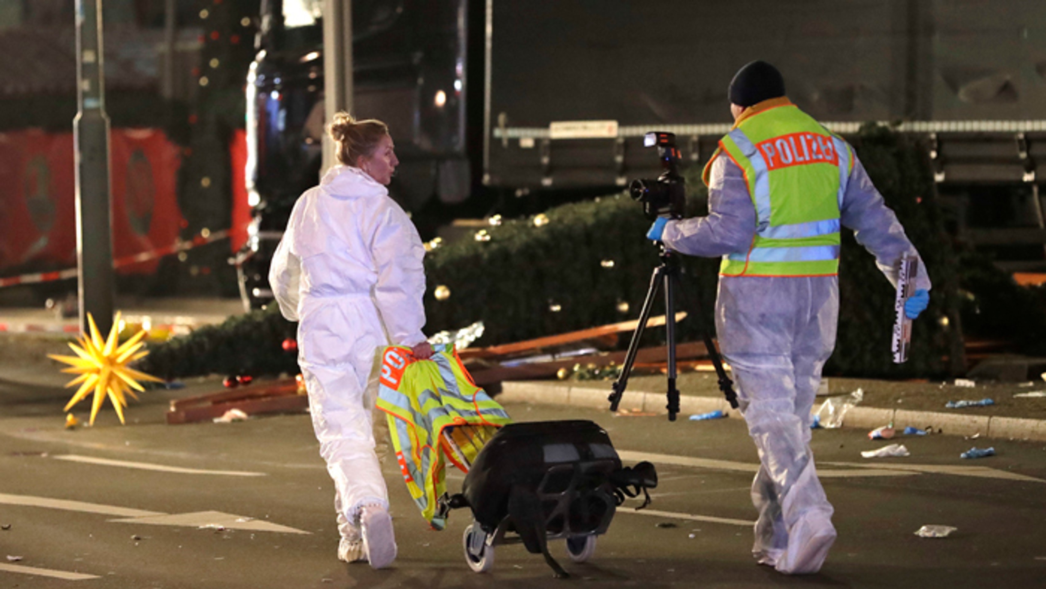 Na miesto prichádzajú experti.