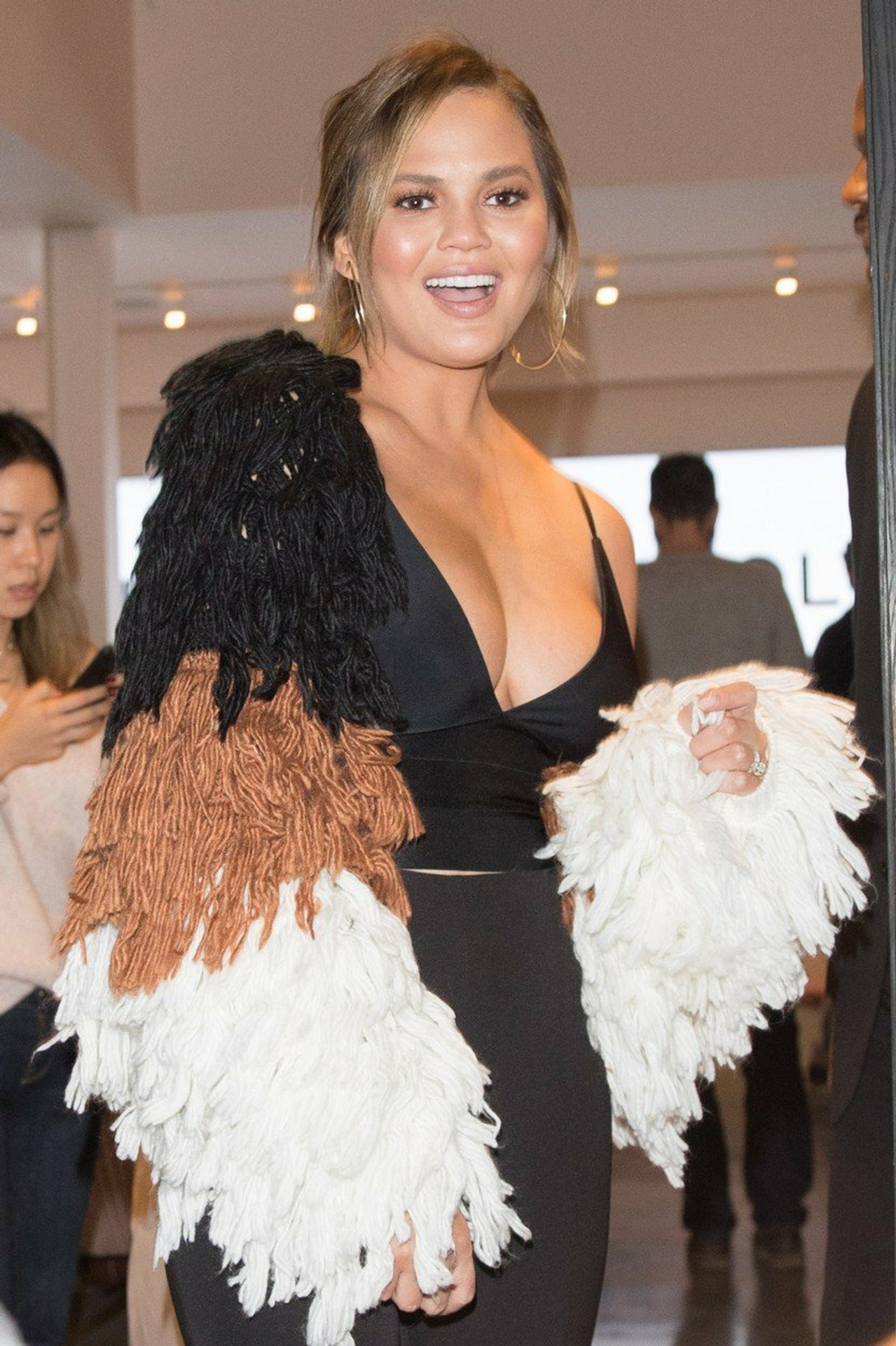 1610_Svetova_invazia_16_10_P30_Po_20_15.mp4