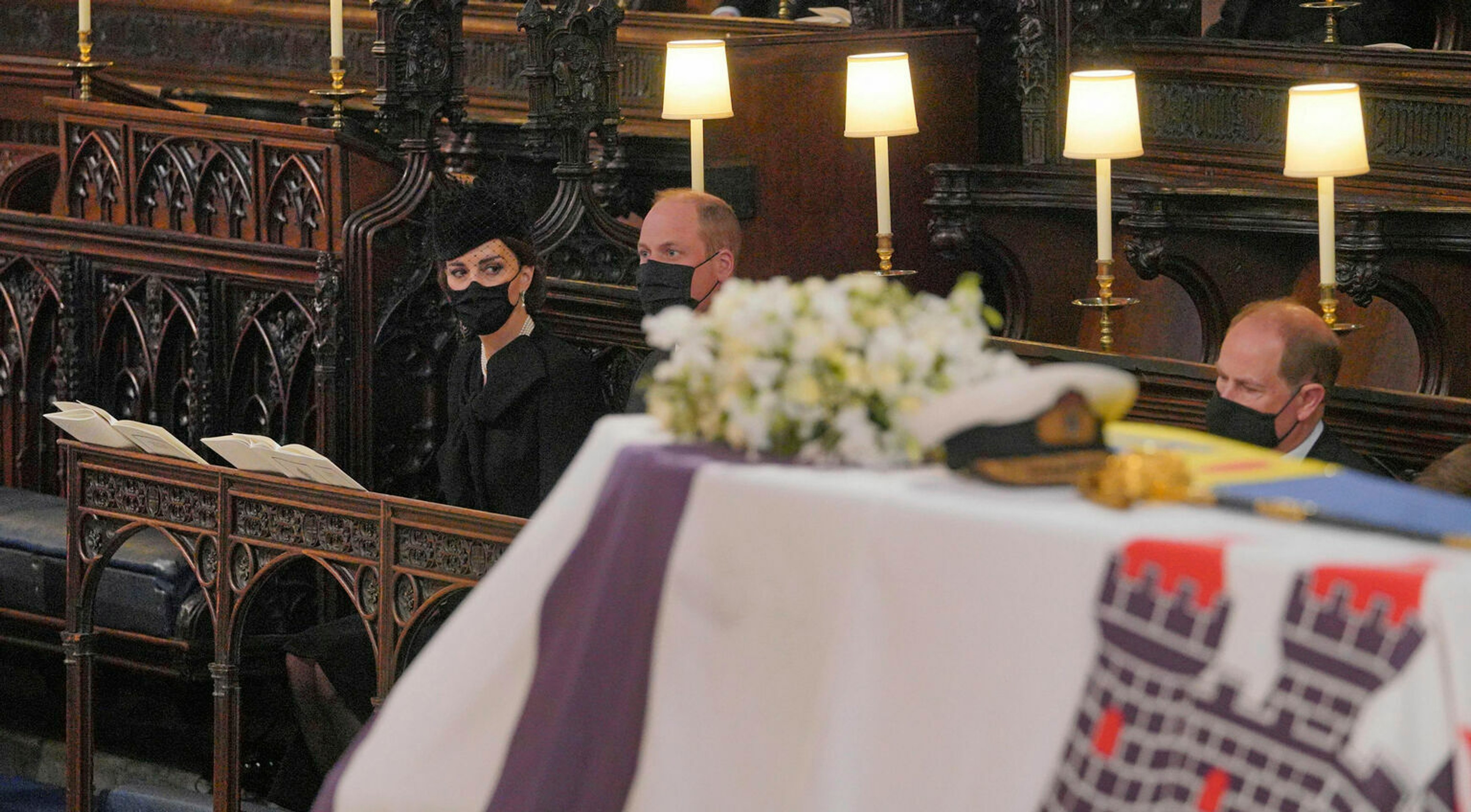 Princ William s manželkou na pohrebe princa Philipa