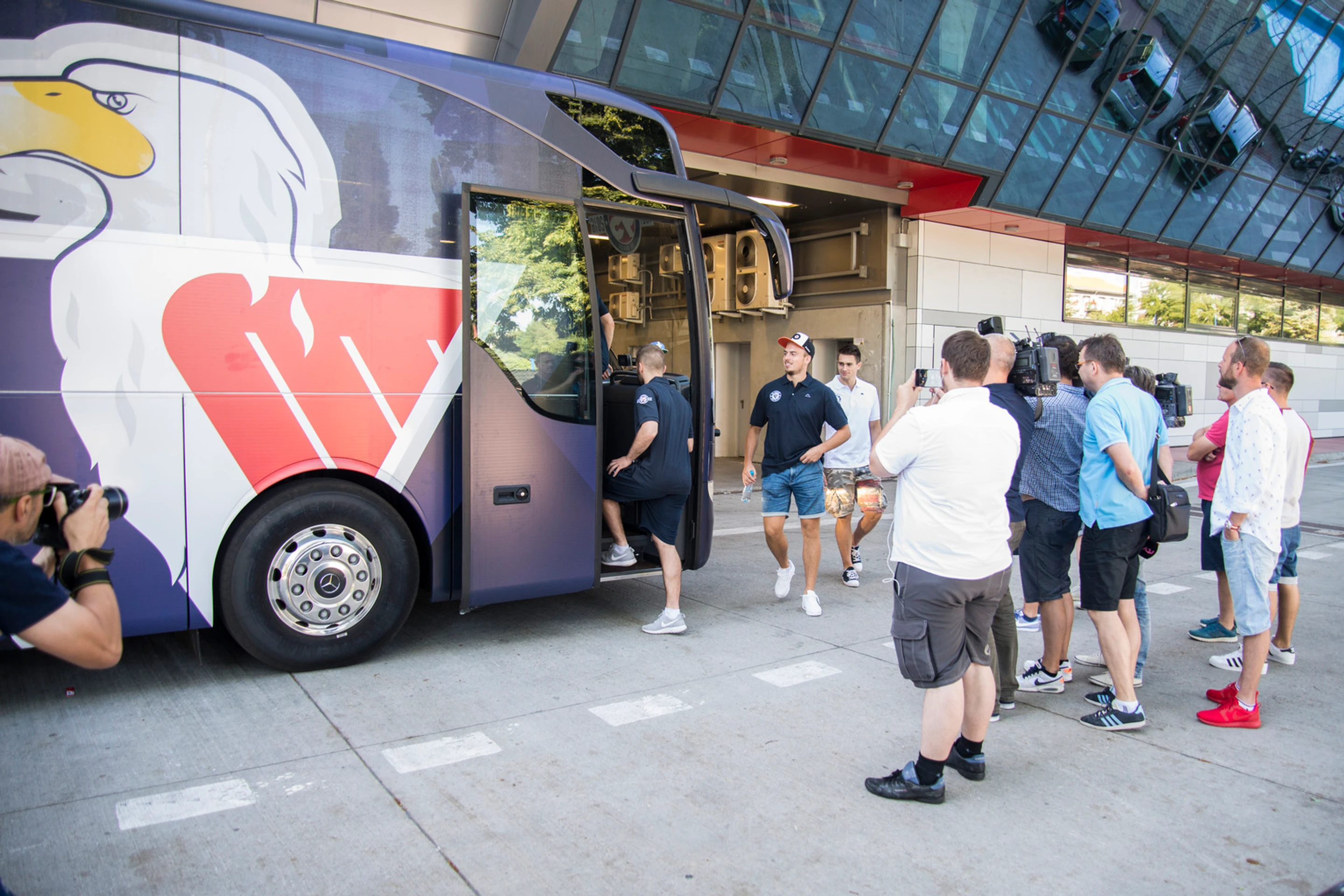 Hráči HC Slovan Bratislava odchádzajú na letnú prípravu do českých Litoměříc