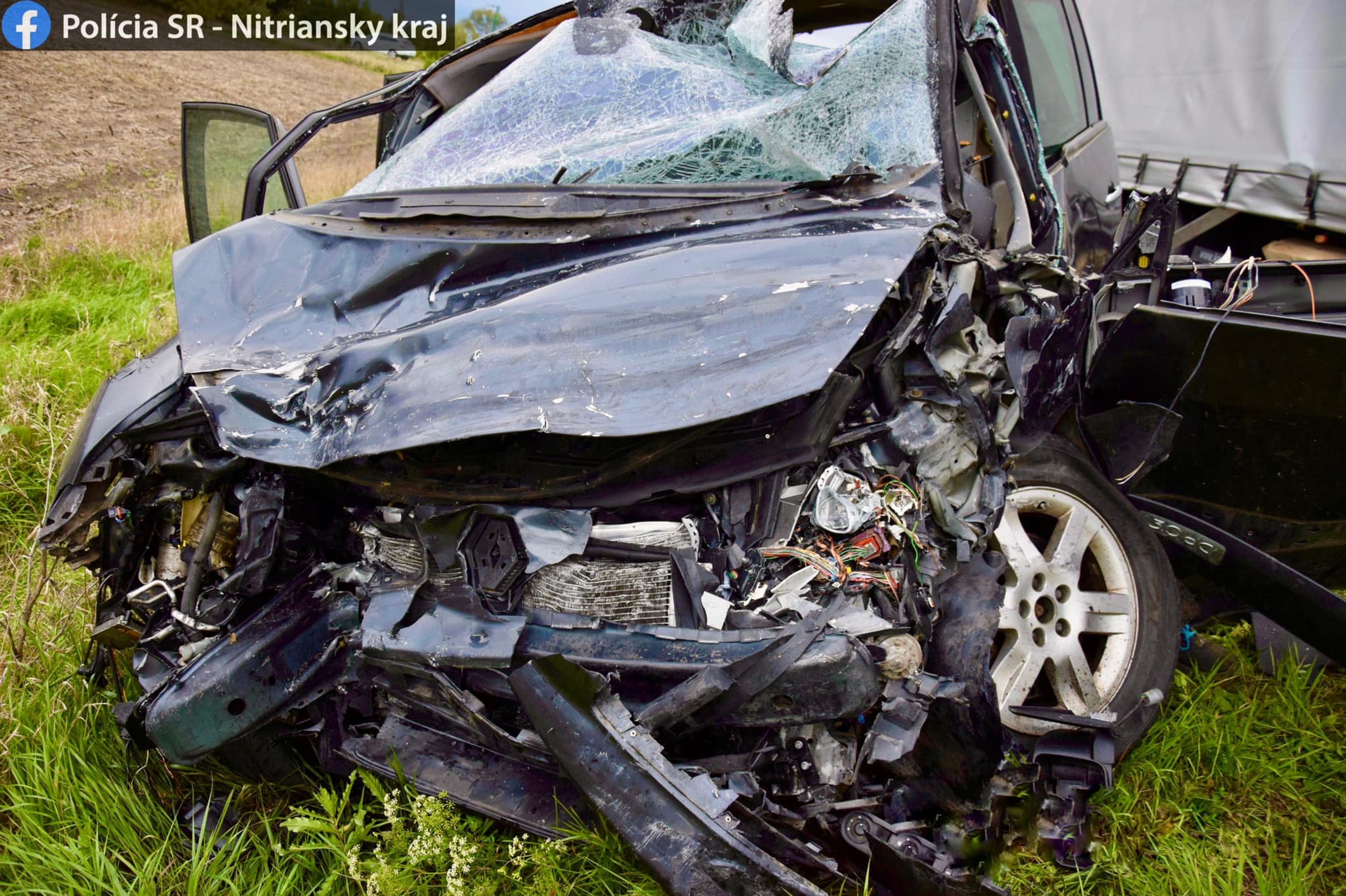 V osobnom vozidle zahynul vodič